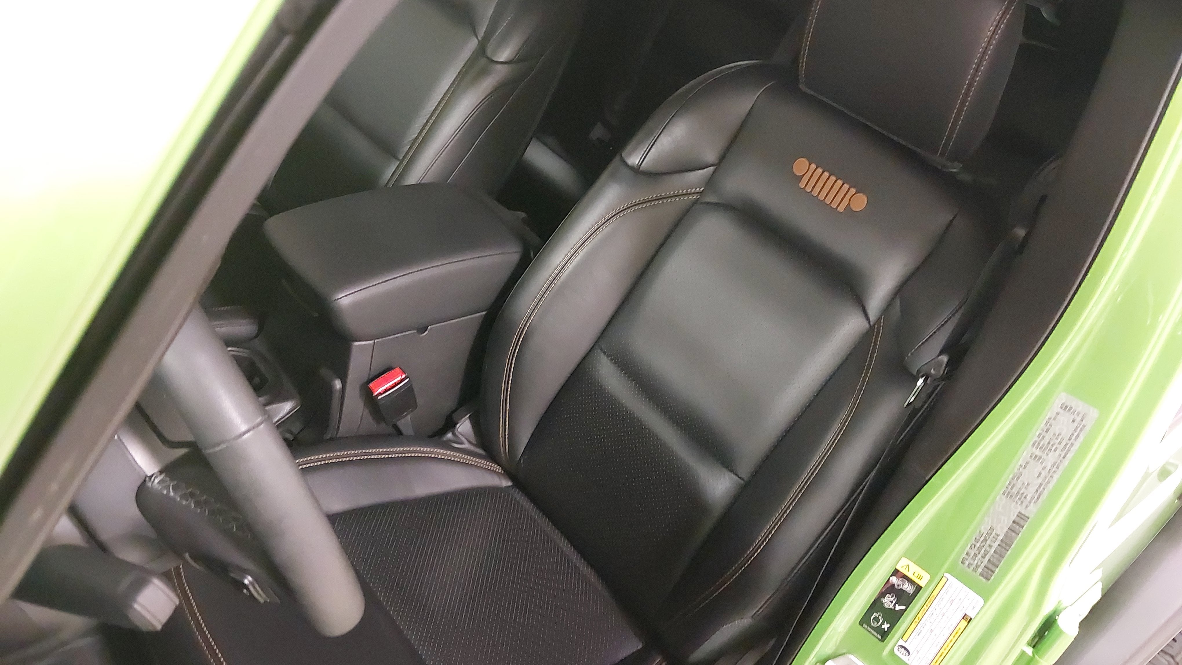 2025 Jeep Wrangler 4-Door Willys 4x4