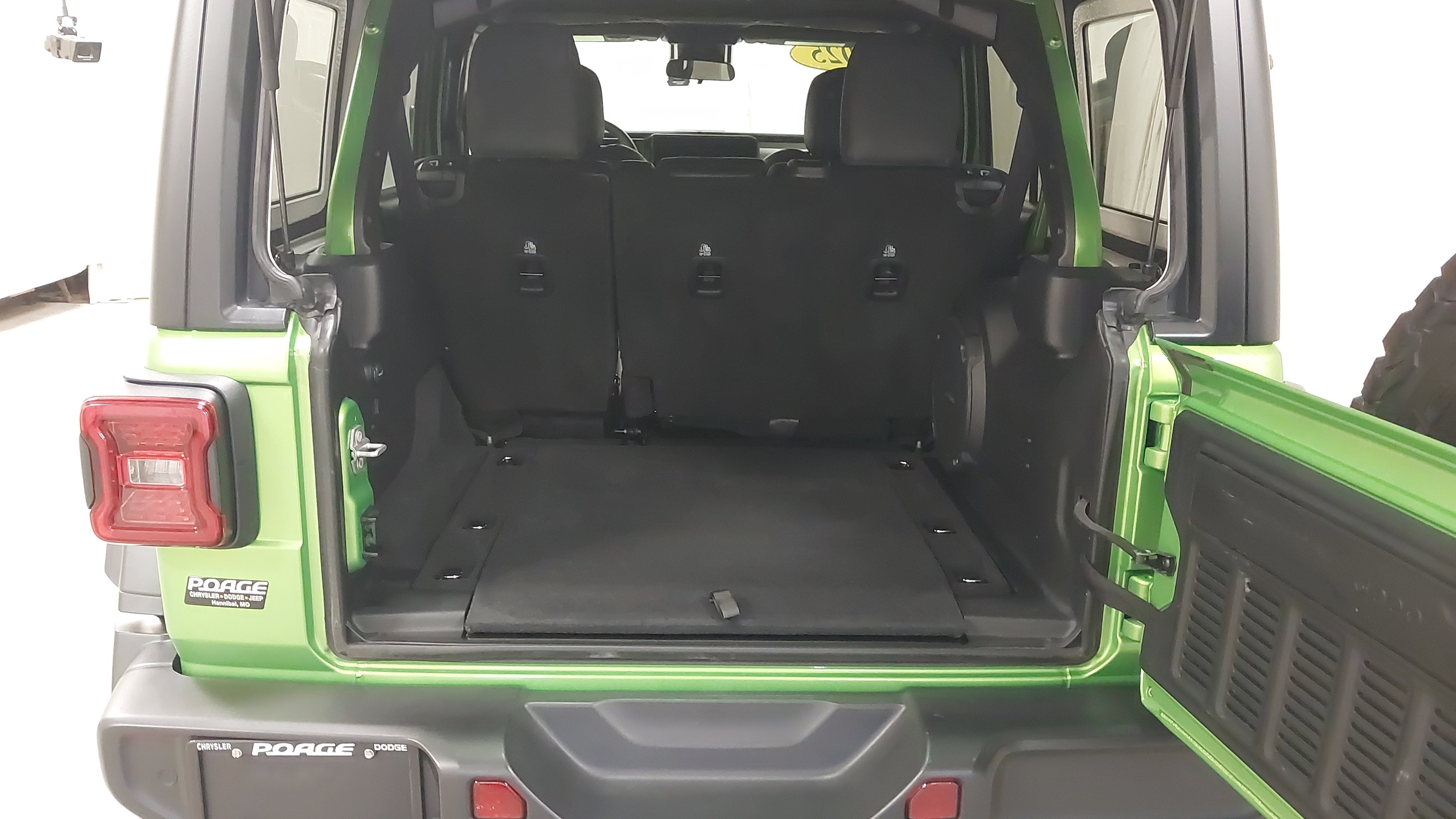 2025 Jeep Wrangler 4-Door Willys 4x4