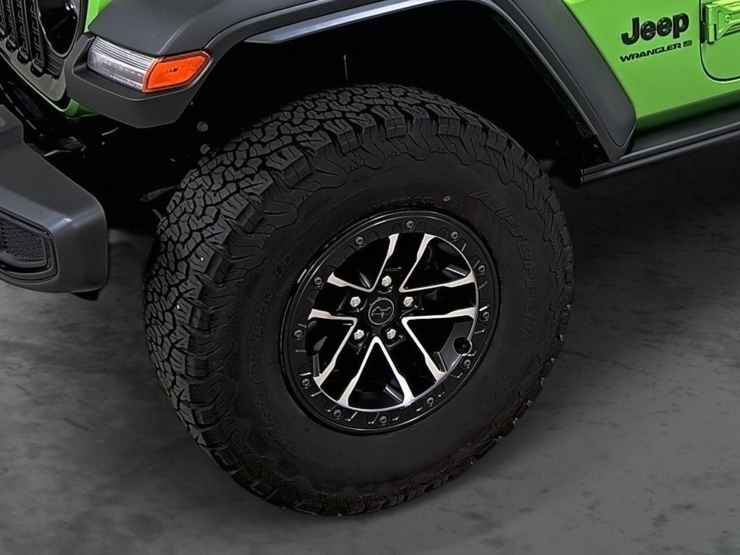 2025 Jeep Wrangler 4-Door Willys 4x4