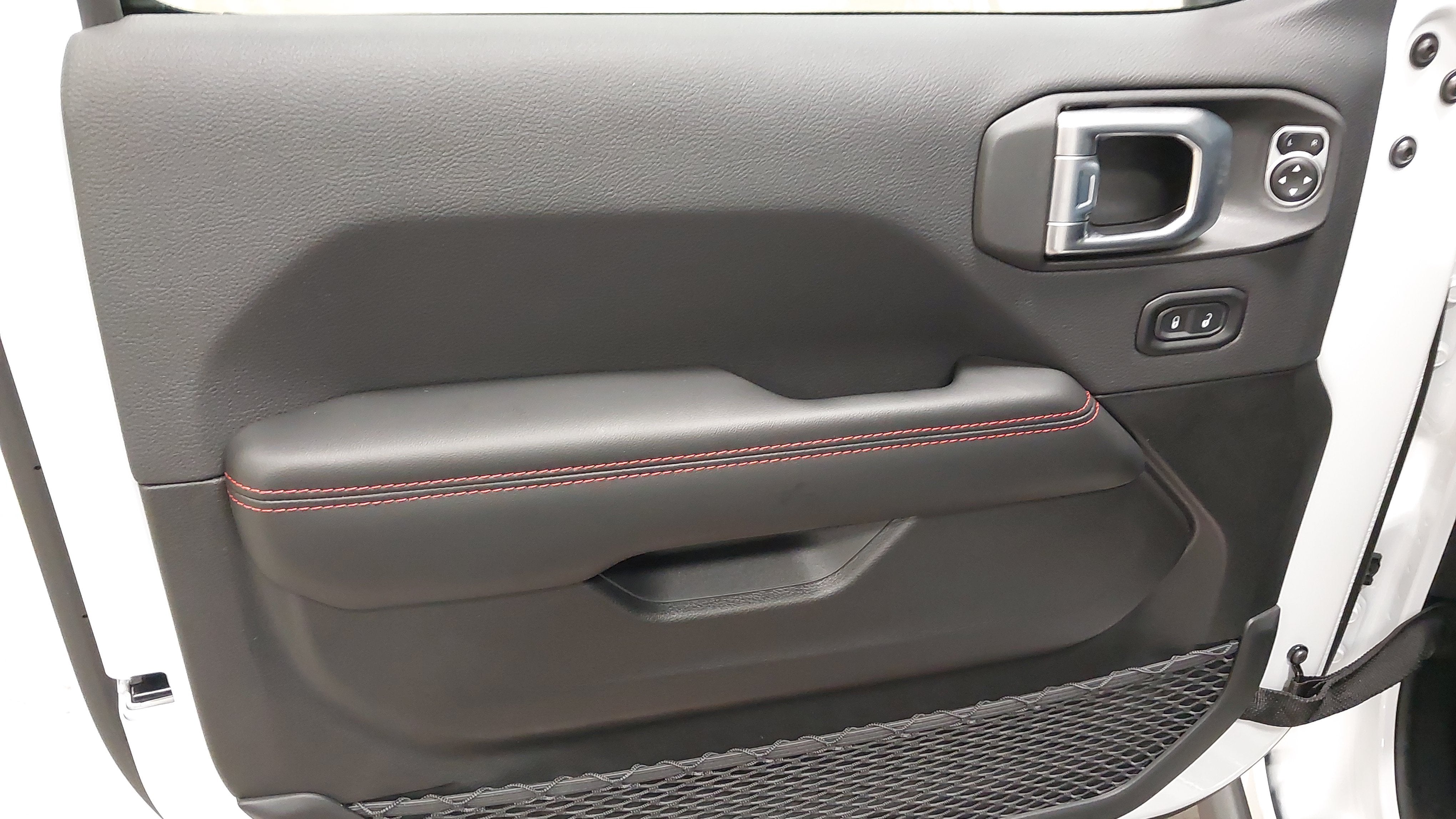 2027 Jeep Wrangler WRANGLER 4-DOOR RUBICON X