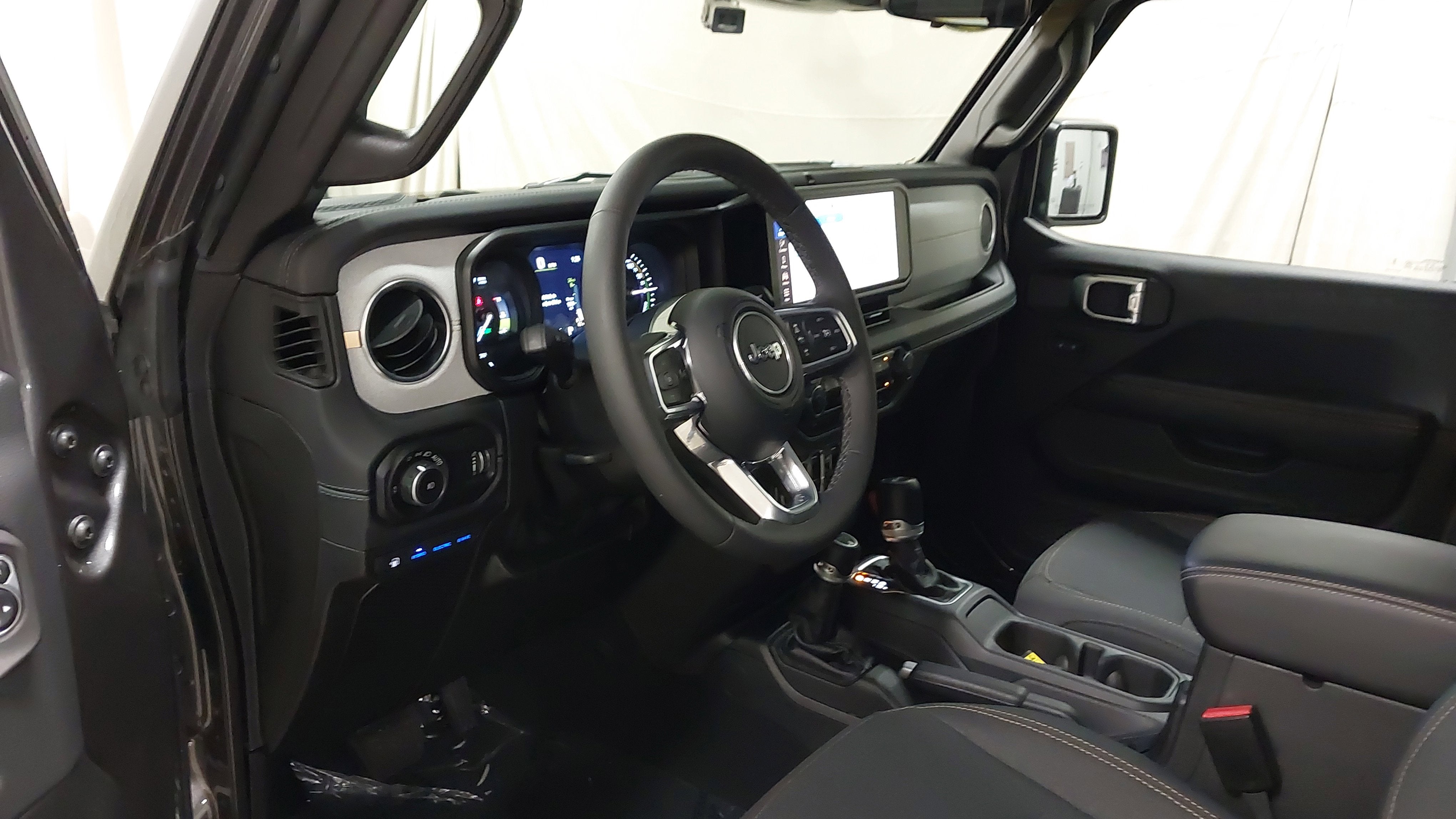 2025 Jeep Wrangler 4xe Sahara 4xe