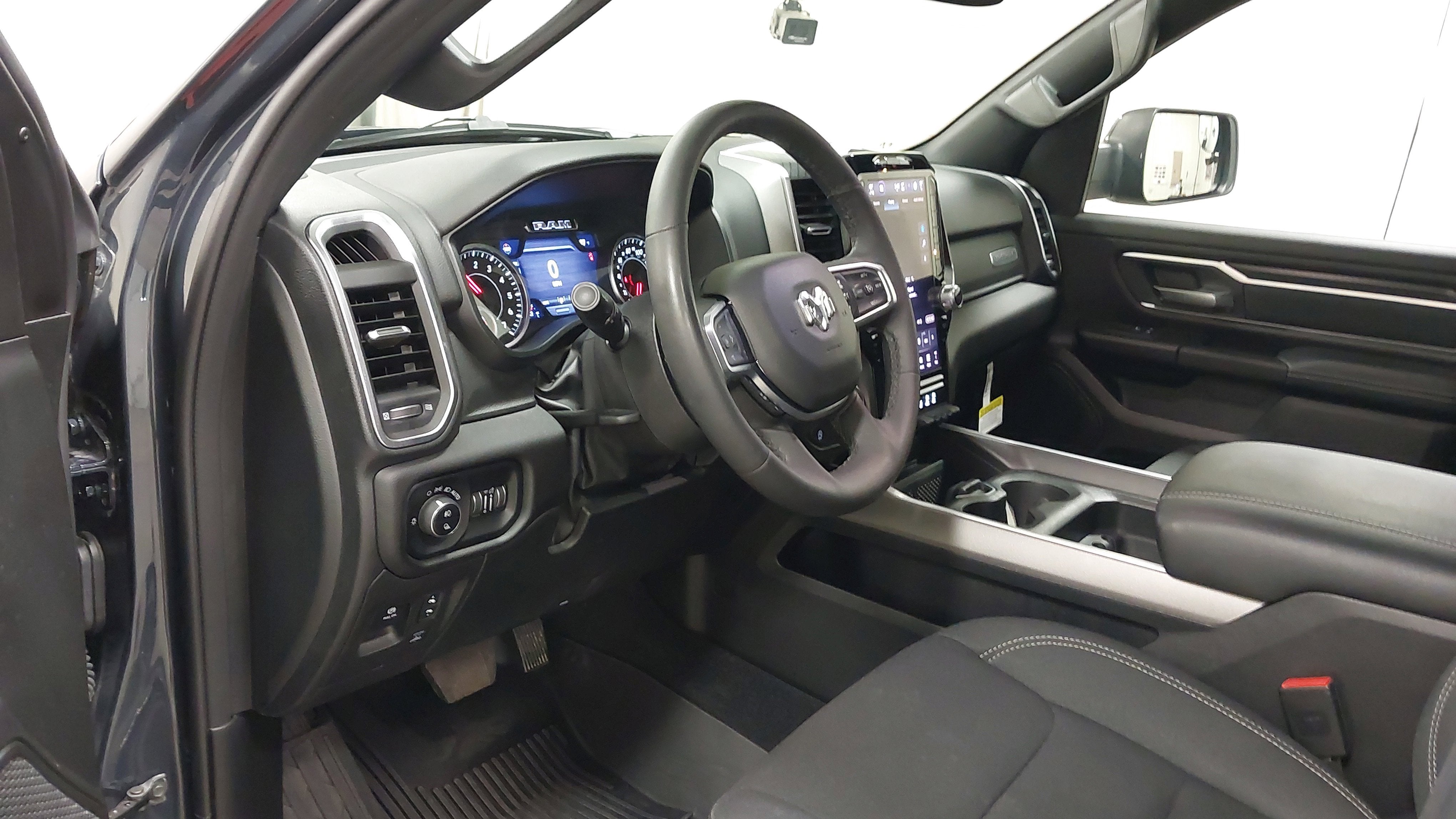 2025 RAM 1500 Big Horn Crew Cab 4x4 5'7' Box