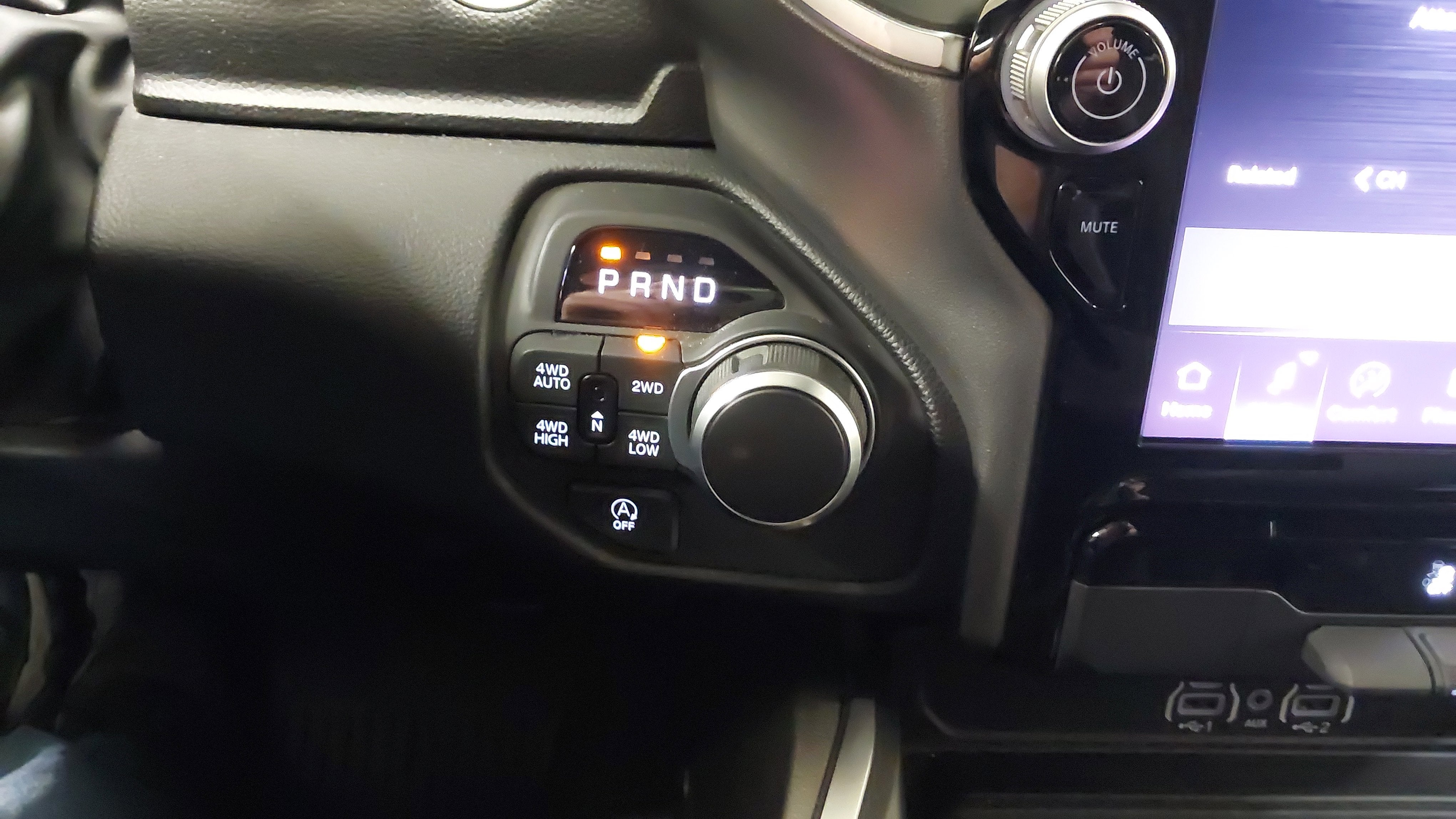 2025 RAM 1500 Big Horn Crew Cab 4x4 5'7' Box