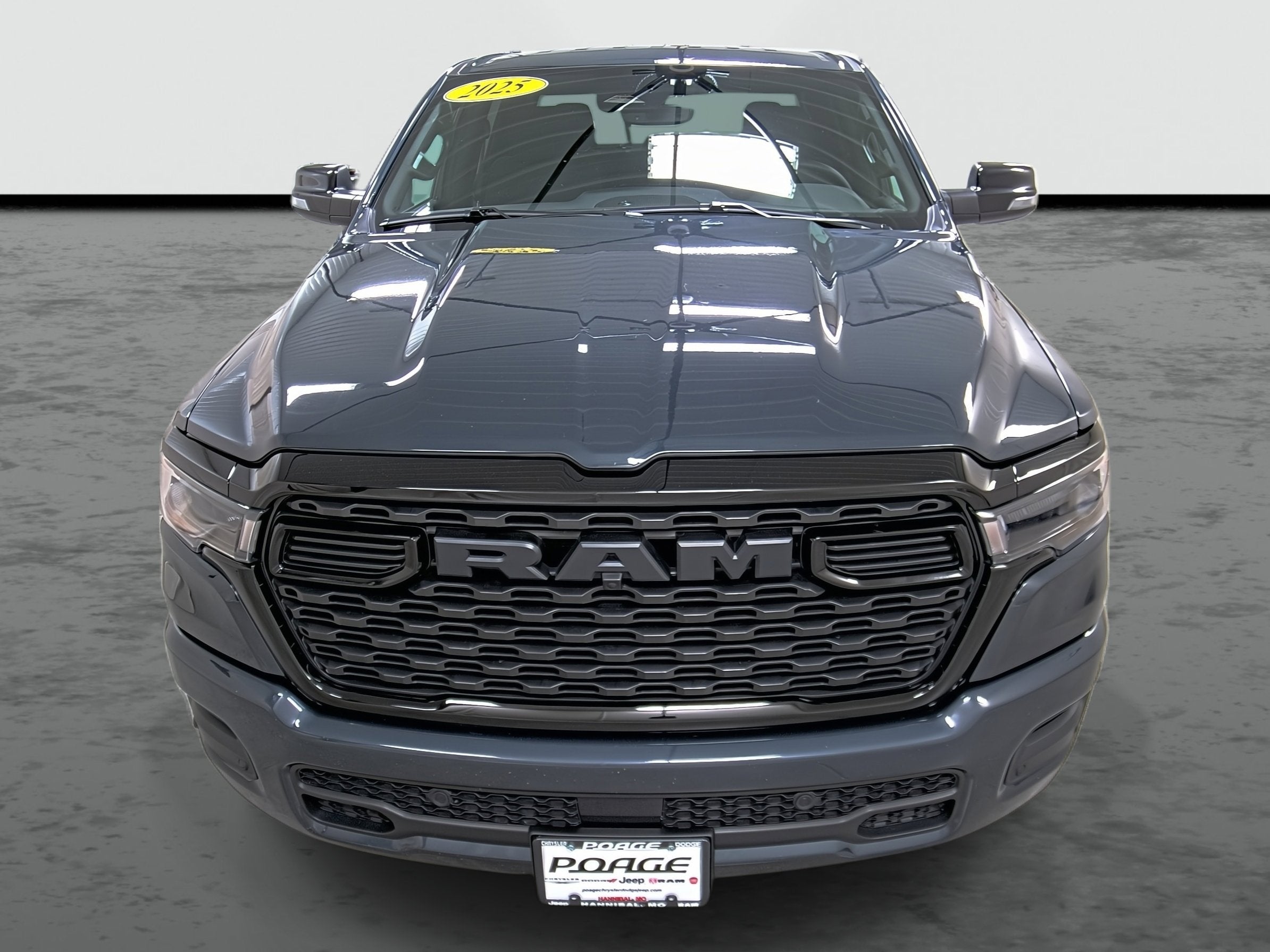 2025 RAM 1500 Big Horn Crew Cab 4x4 5'7' Box
