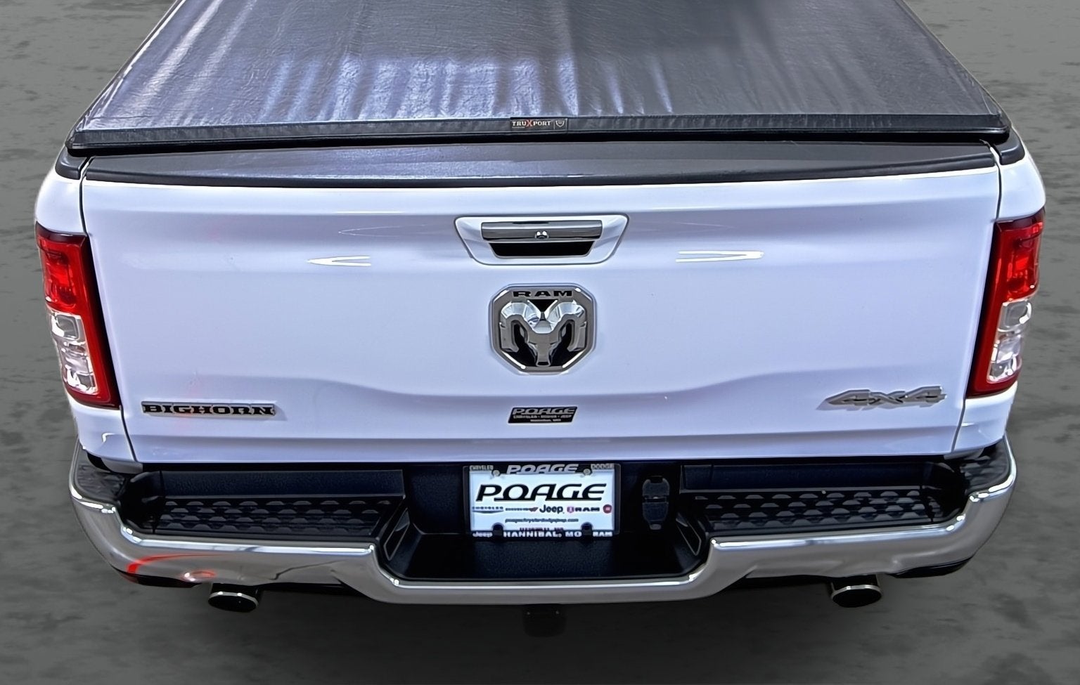 2020 RAM 1500 Big Horn Crew Cab 4x4 5'7' Box