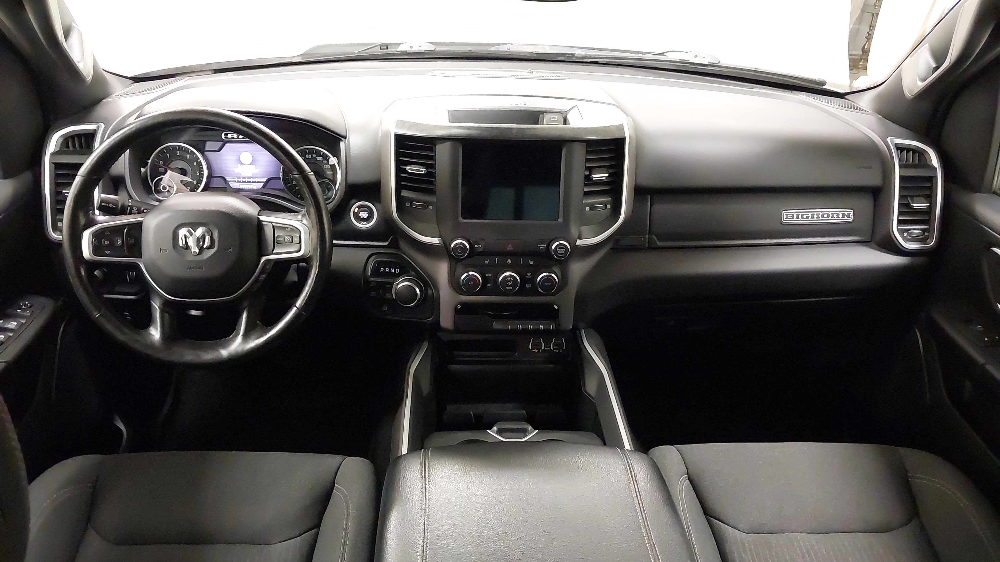 2020 RAM 1500 Big Horn Crew Cab 4x4 5'7' Box