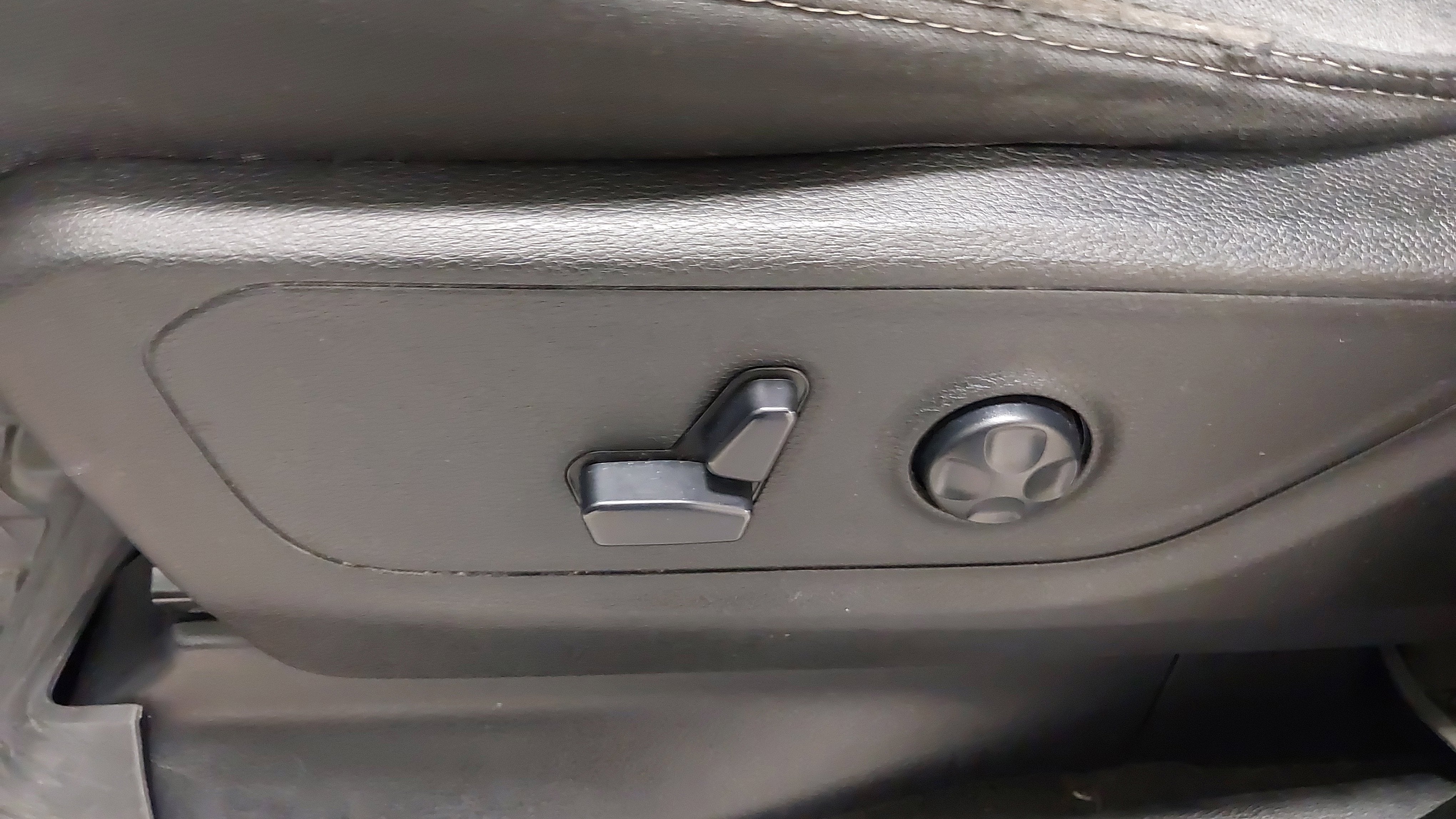 2020 RAM 1500 Big Horn Crew Cab 4x4 5'7' Box