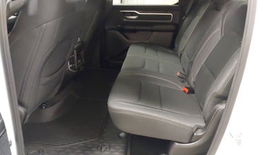 2020 RAM 1500 Big Horn Crew Cab 4x4 5'7' Box