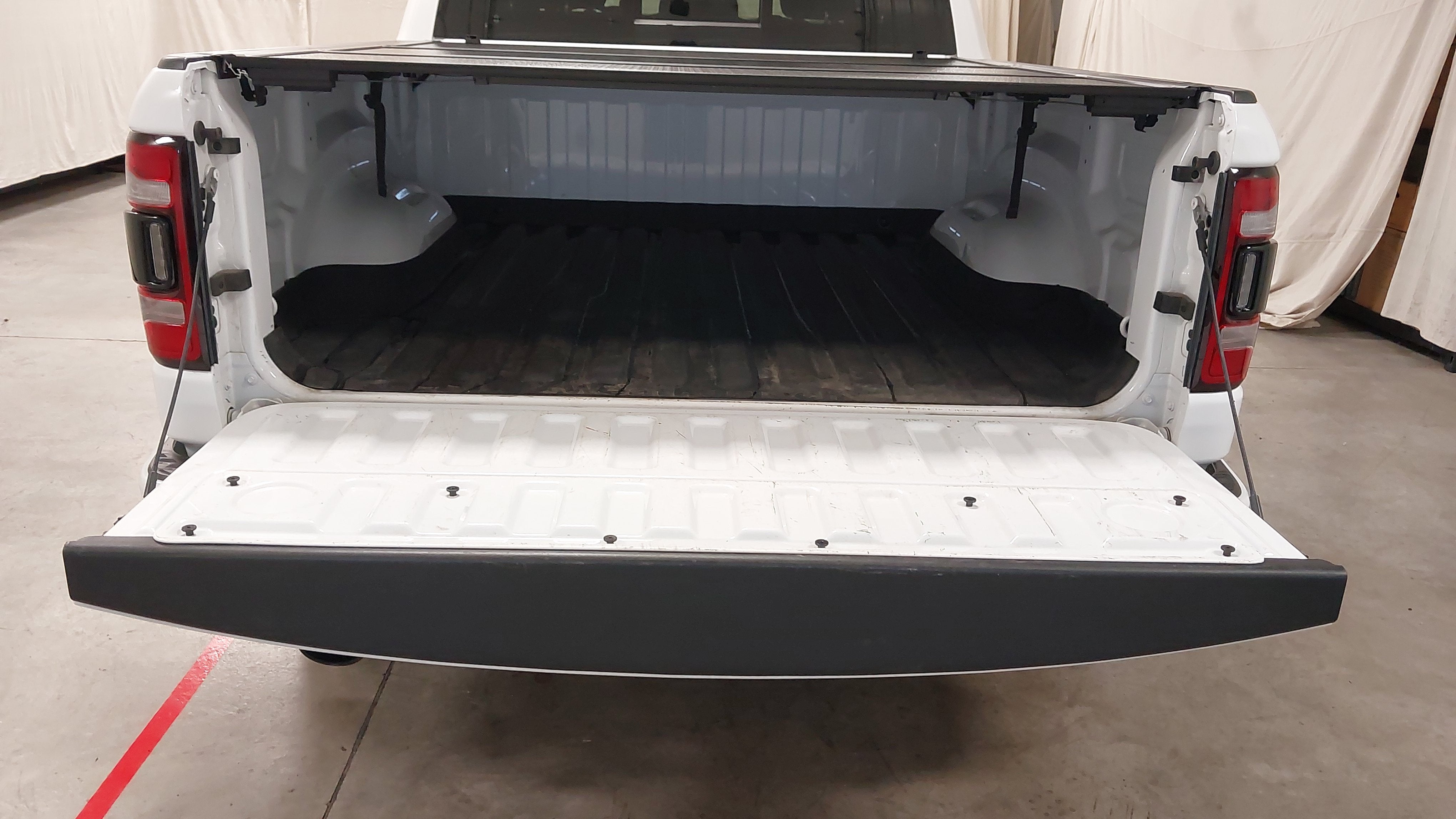 2020 RAM 1500 Big Horn Crew Cab 4x4 5'7' Box