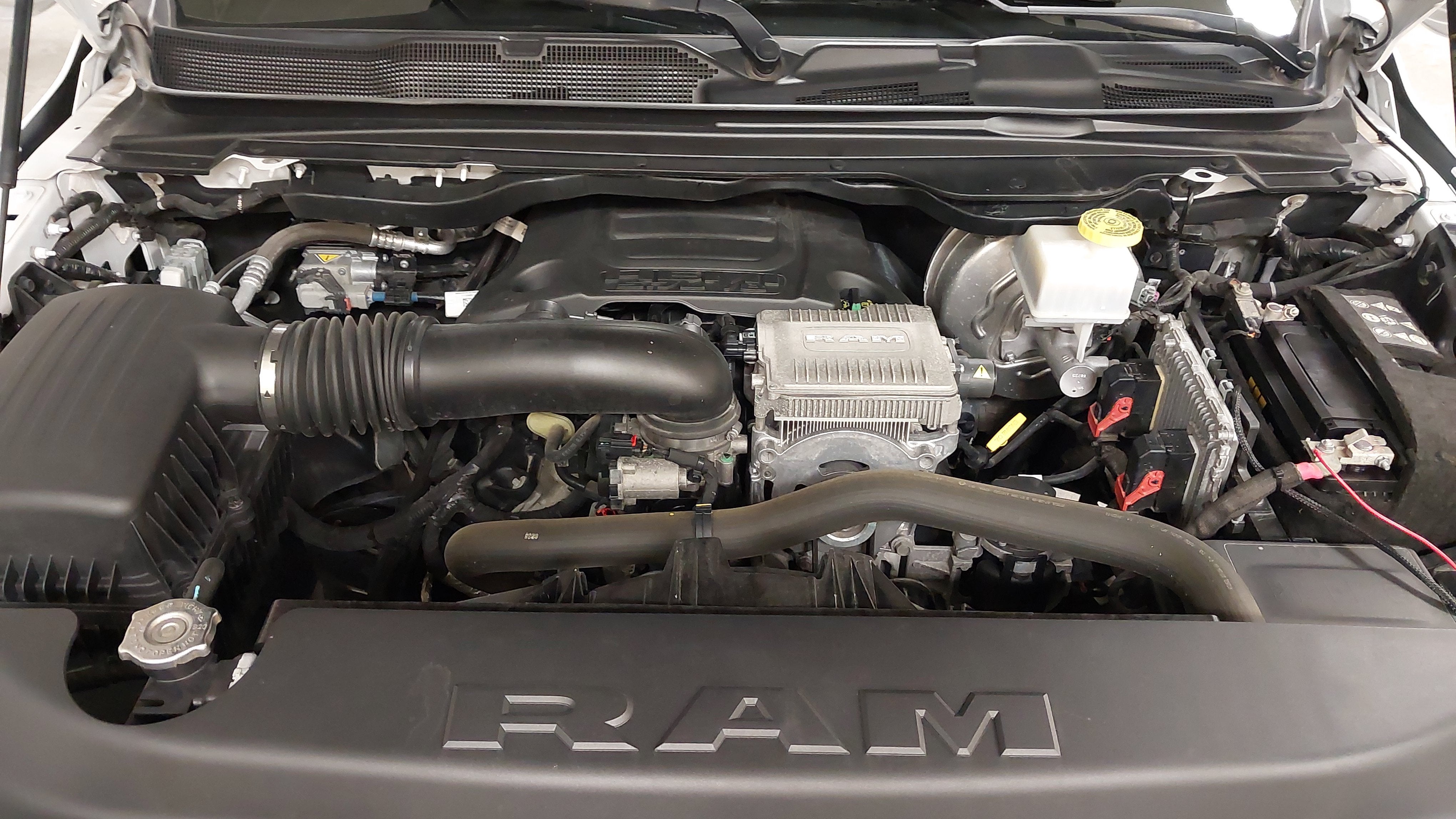 2020 RAM 1500 Big Horn Crew Cab 4x4 5'7' Box