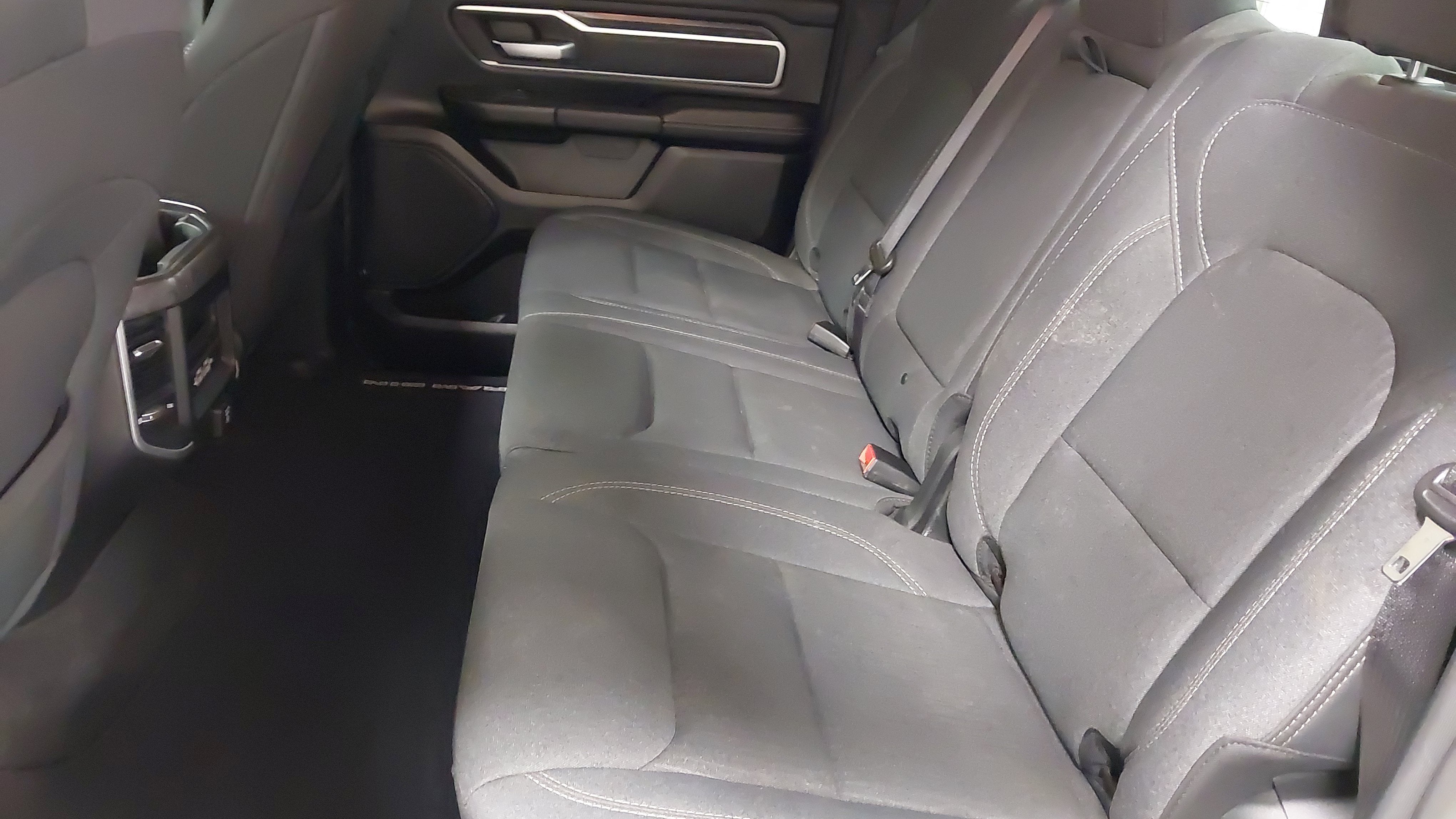 2020 RAM 1500 Big Horn Crew Cab 4x4 5'7' Box