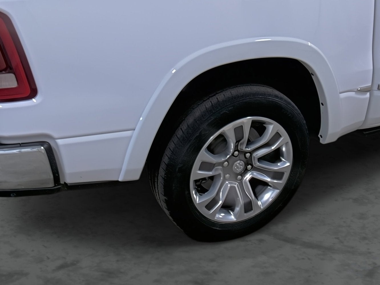 2023 RAM 1500 Limited Crew Cab 4x4 5'7' Box
