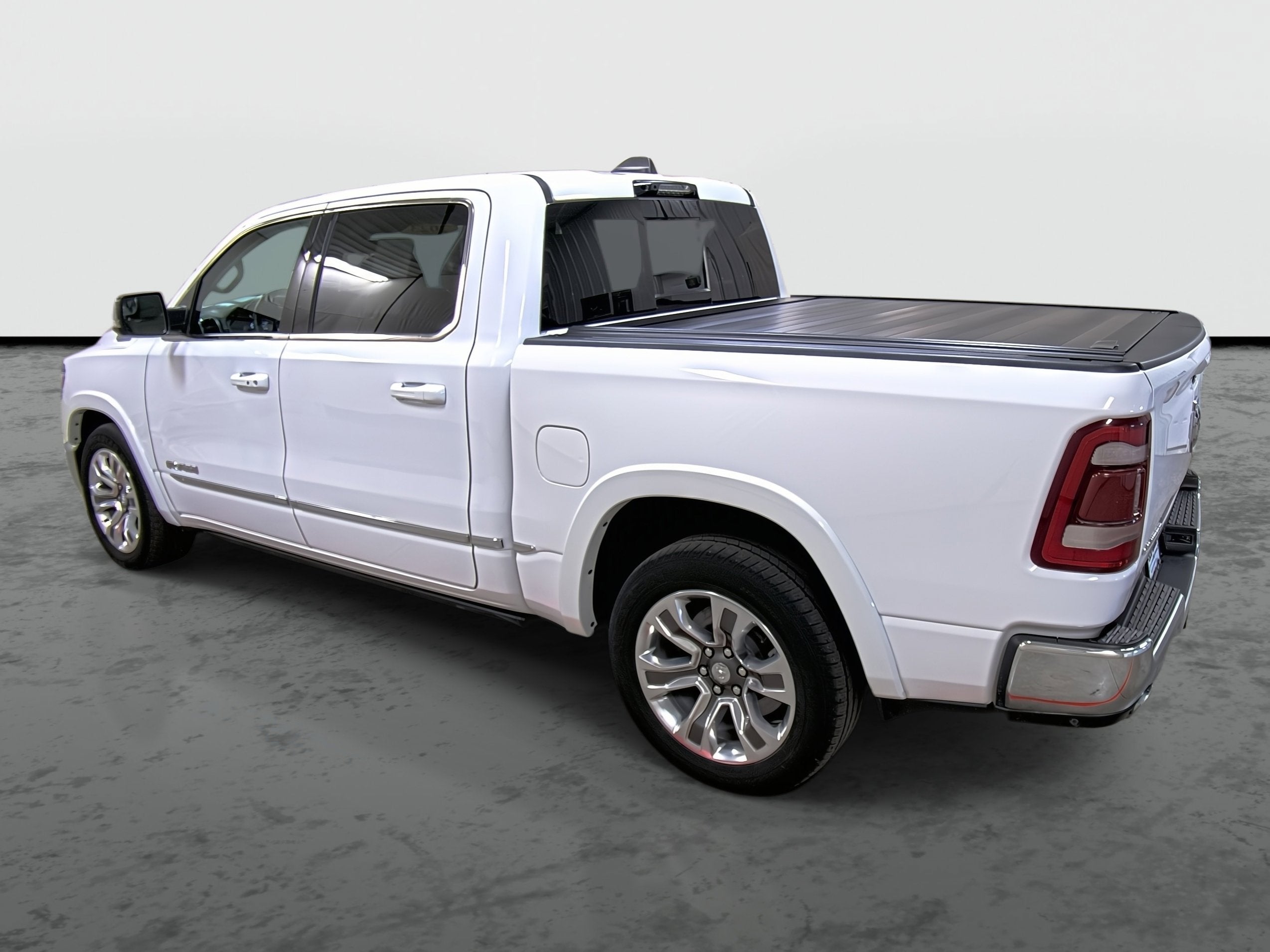 2023 RAM 1500 Limited Crew Cab 4x4 5'7' Box