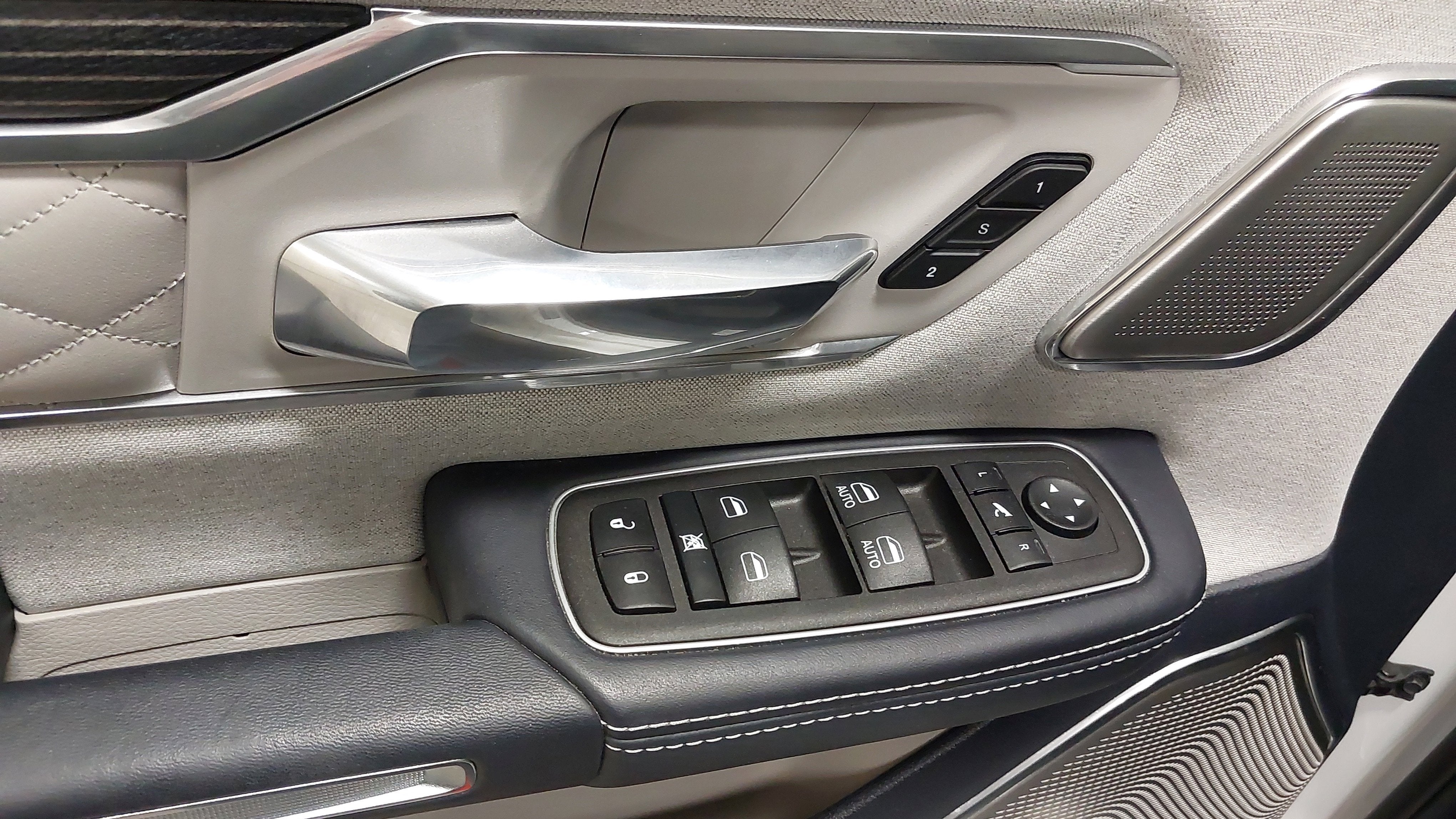 2023 RAM 1500 Limited Crew Cab 4x4 5'7' Box