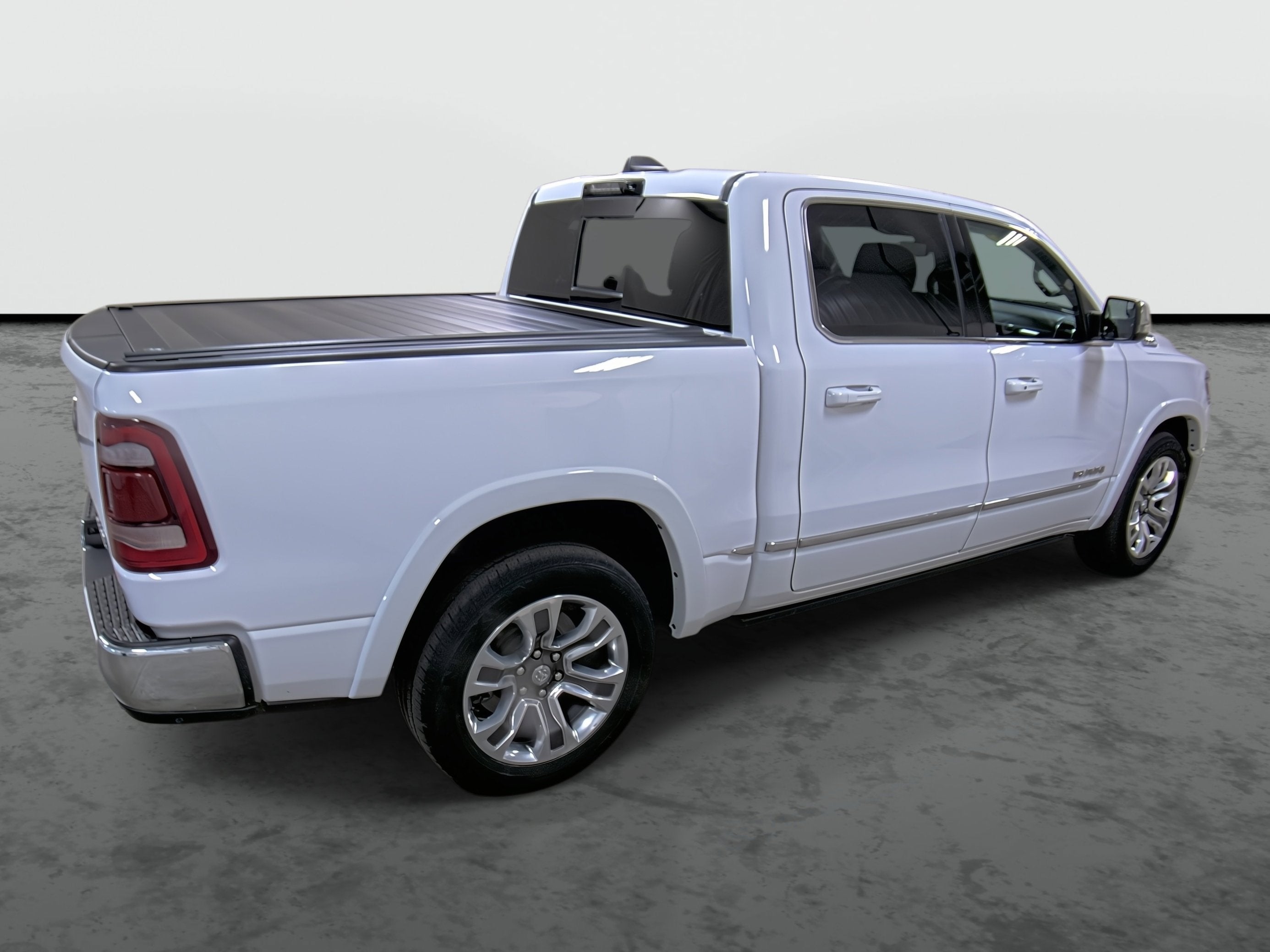2023 RAM 1500 Limited Crew Cab 4x4 5'7' Box