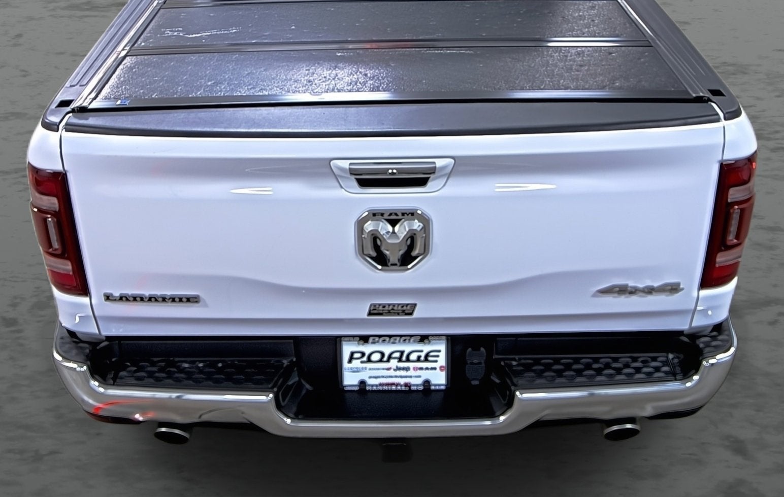 2022 RAM 1500 Laramie Crew Cab 4x4 5'7' Box