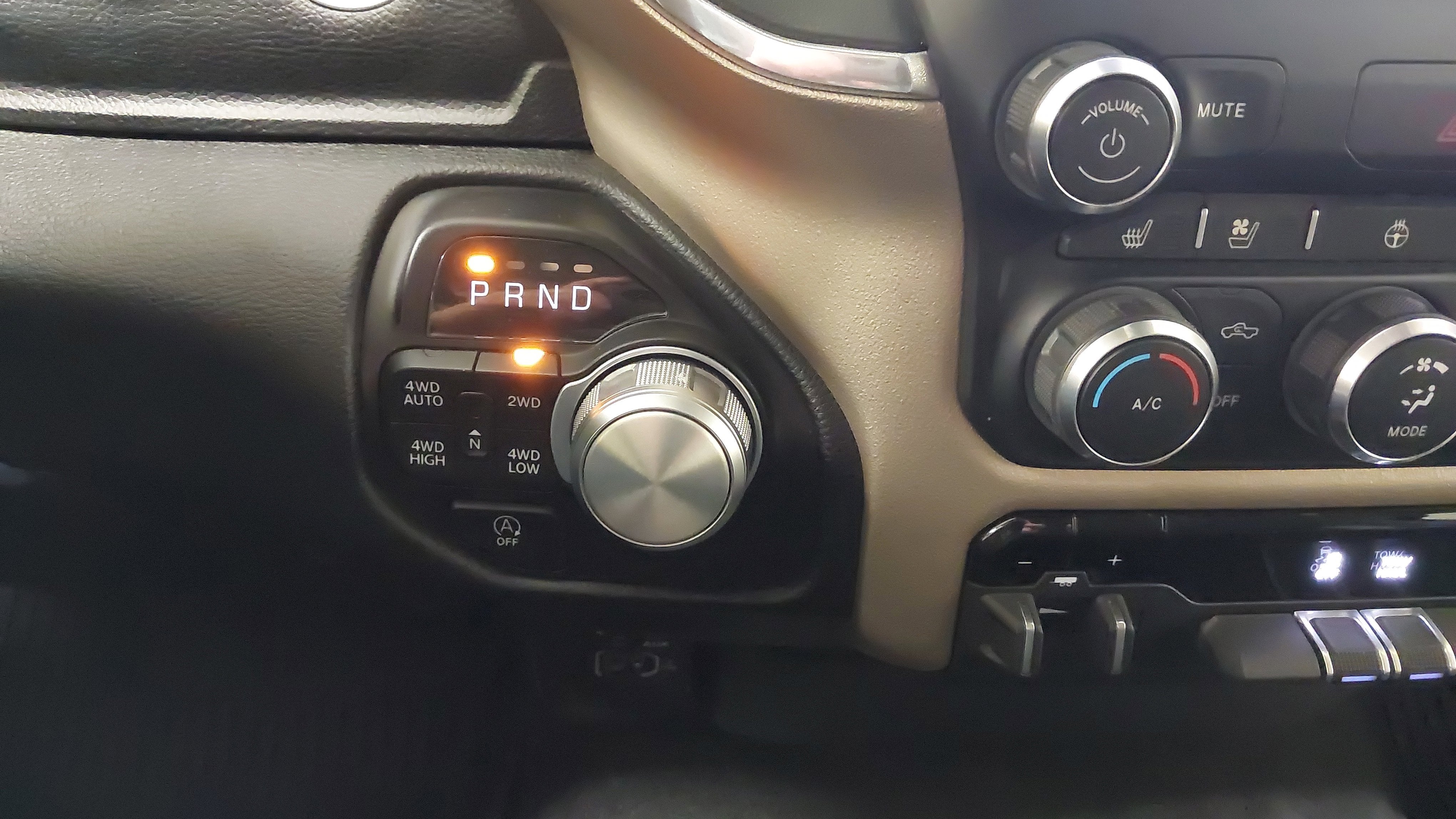 2022 RAM 1500 Laramie Crew Cab 4x4 5'7' Box