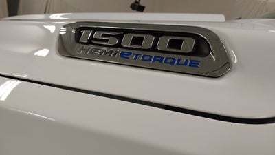 2022 RAM 1500 Laramie Crew Cab 4x4 5'7' Box