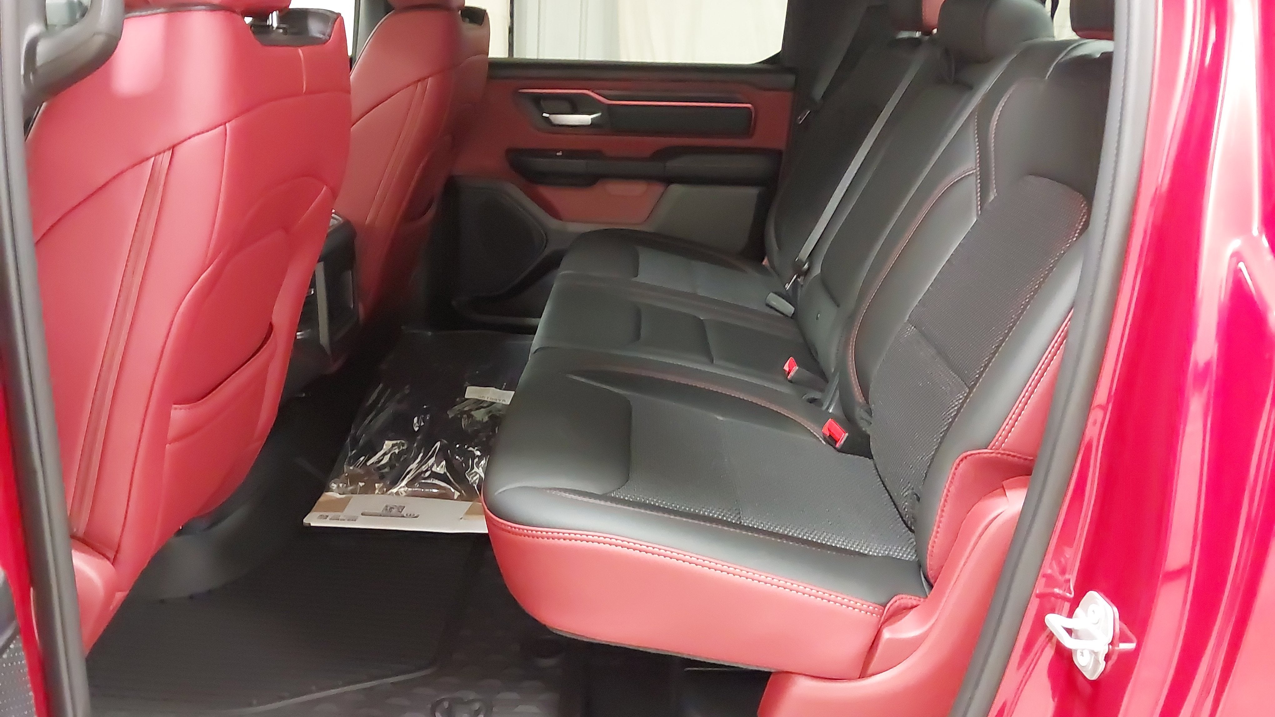 2027 RAM Ram 1500 RAM 1500 REBEL CREW CAB 4X4 5'7' BOX