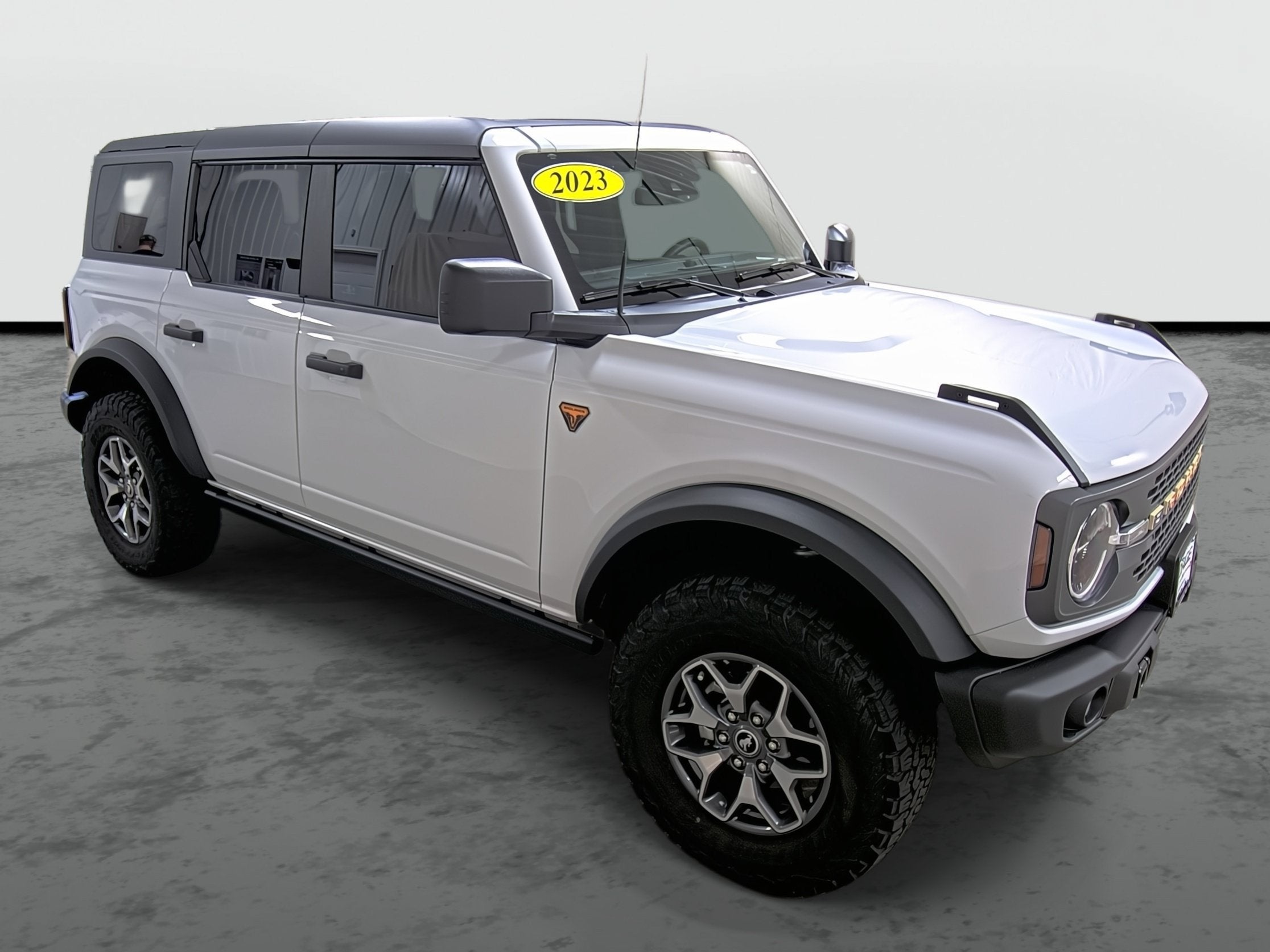2023 Ford Bronco Base
