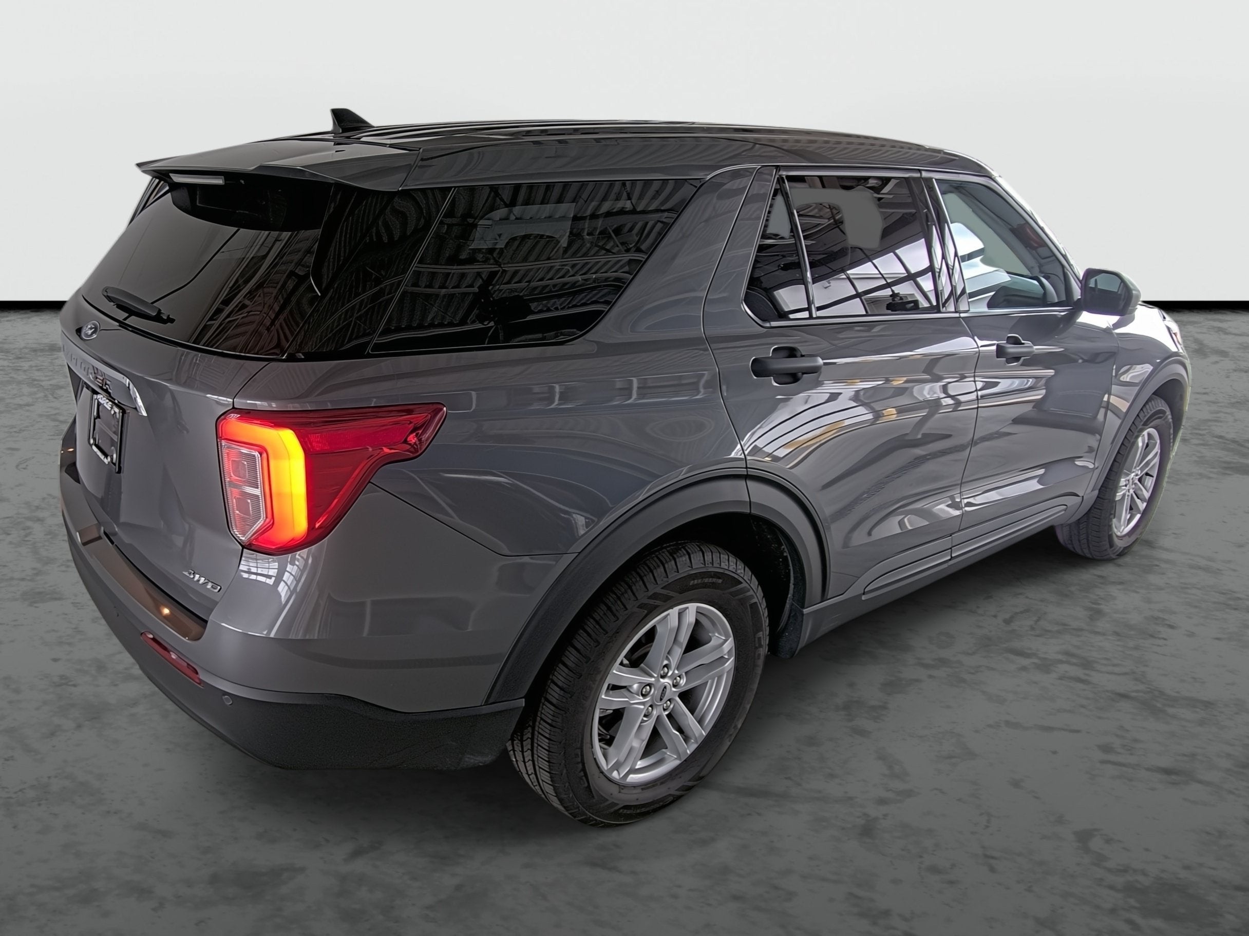 2023 Ford Explorer Base