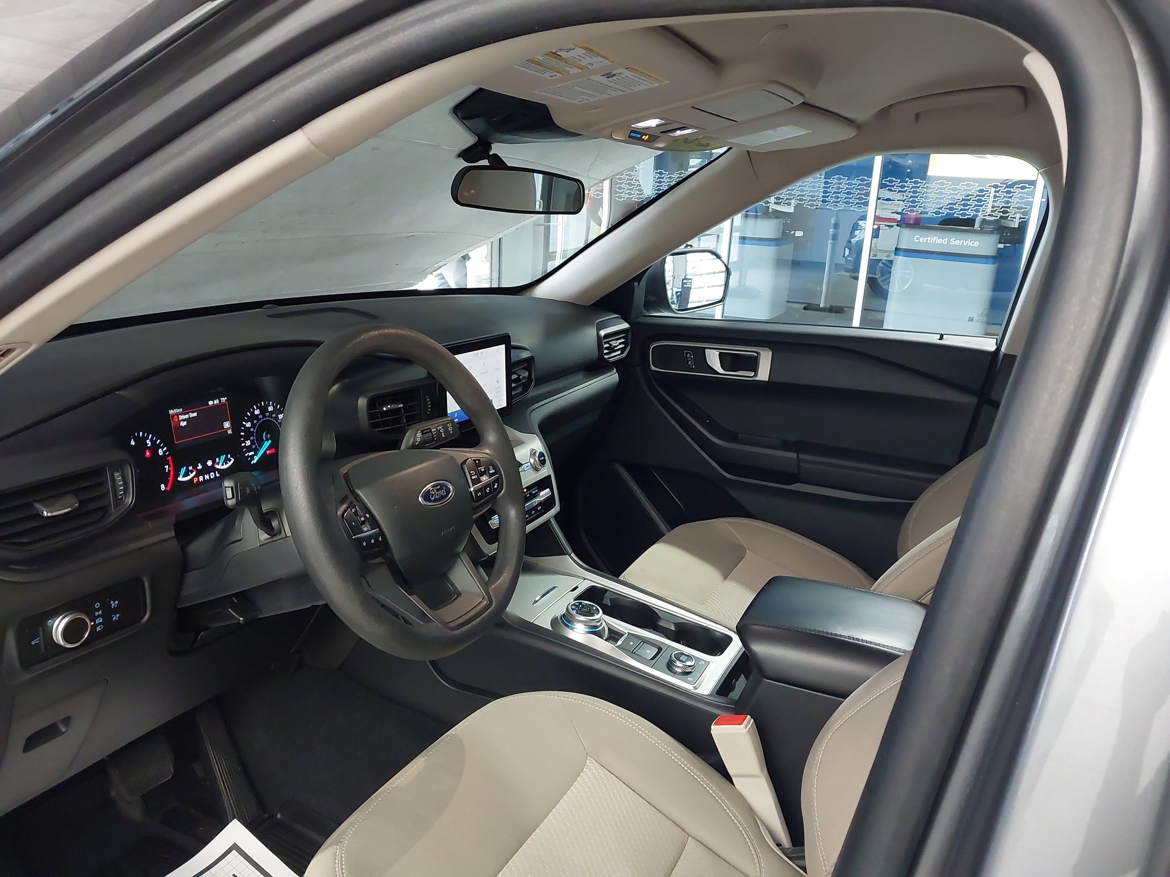 2023 Ford Explorer Base