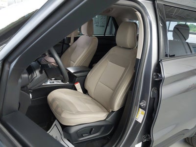 2023 Ford Explorer Base