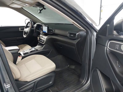 2023 Ford Explorer Base