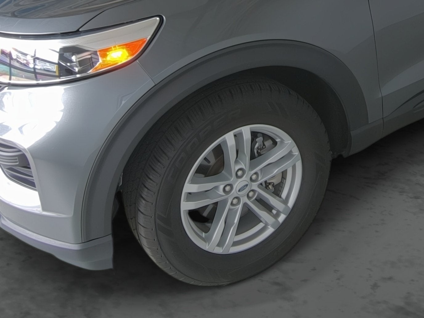 2023 Ford Explorer Base