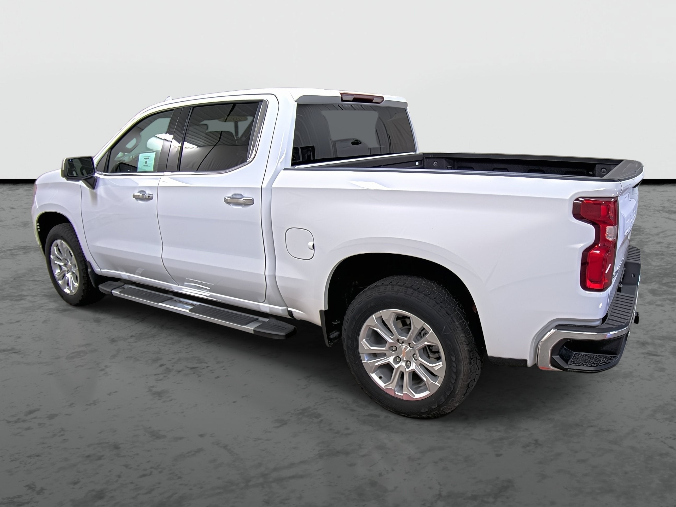 2024 Chevrolet Silverado 1500 4WD Crew Cab Short Bed LTZ