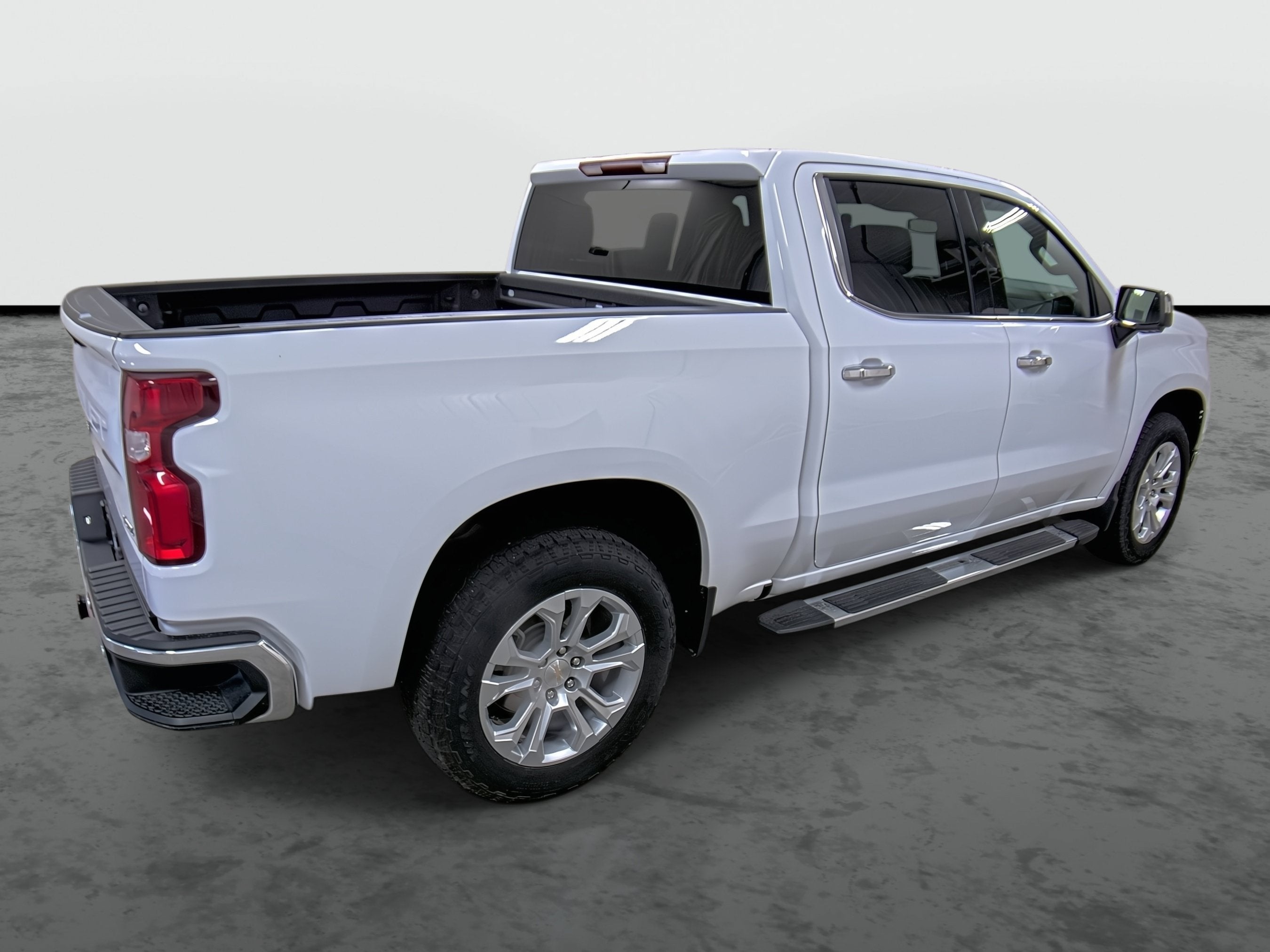 2024 Chevrolet Silverado 1500 4WD Crew Cab Short Bed LTZ