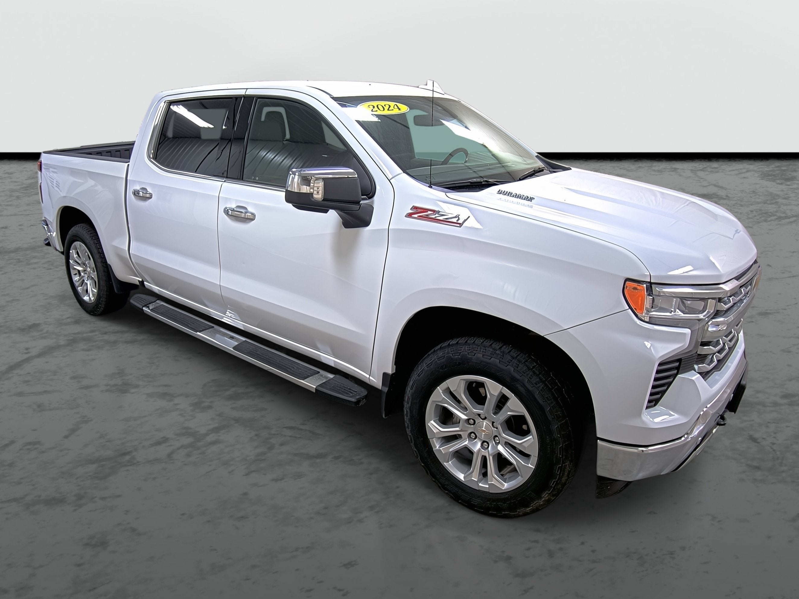 2024 Chevrolet Silverado 1500 4WD Crew Cab Short Bed LTZ