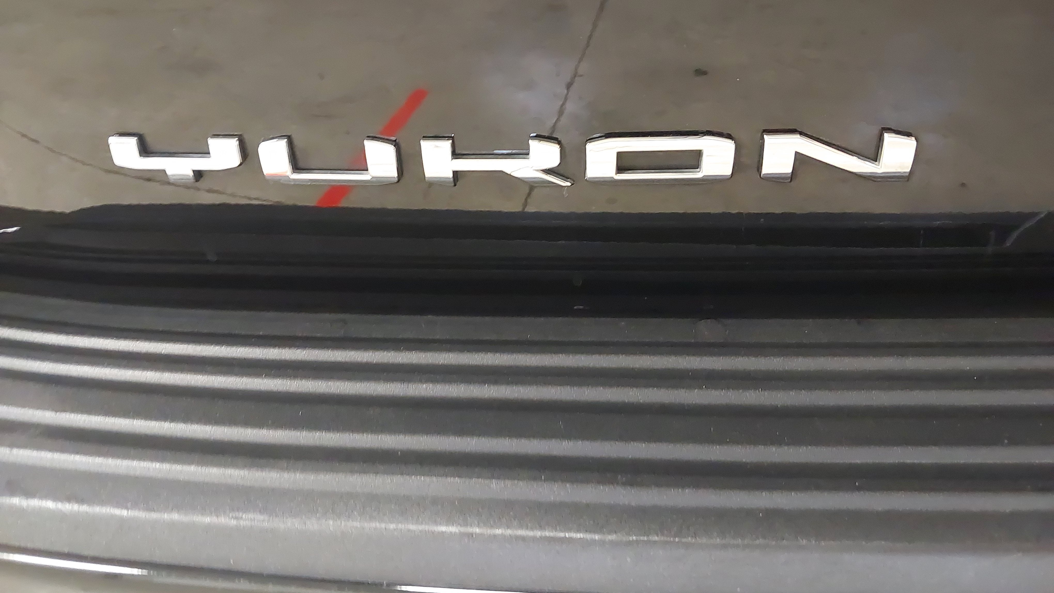 2023 GMC Yukon 4WD AT4