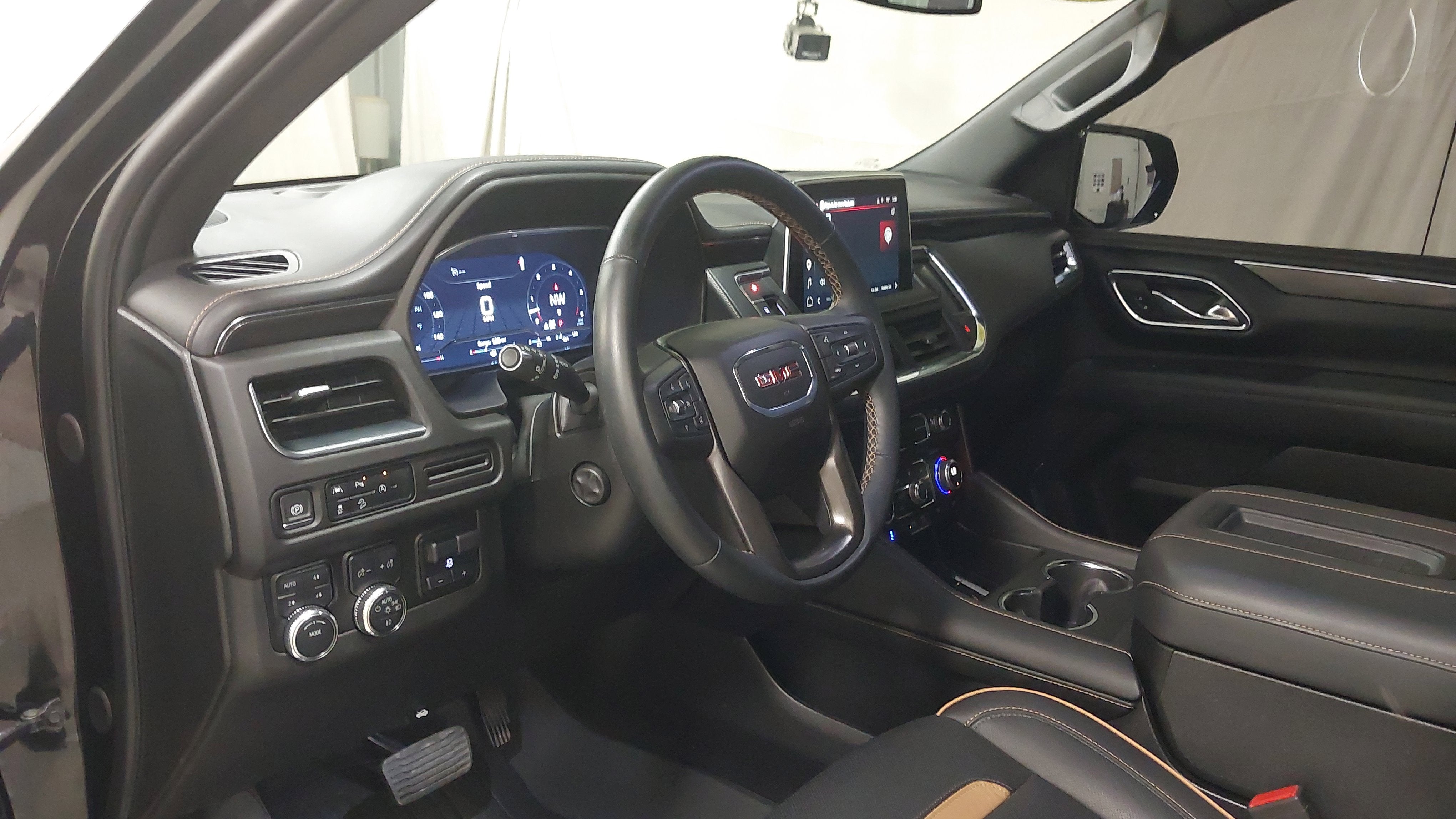 2023 GMC Yukon 4WD AT4