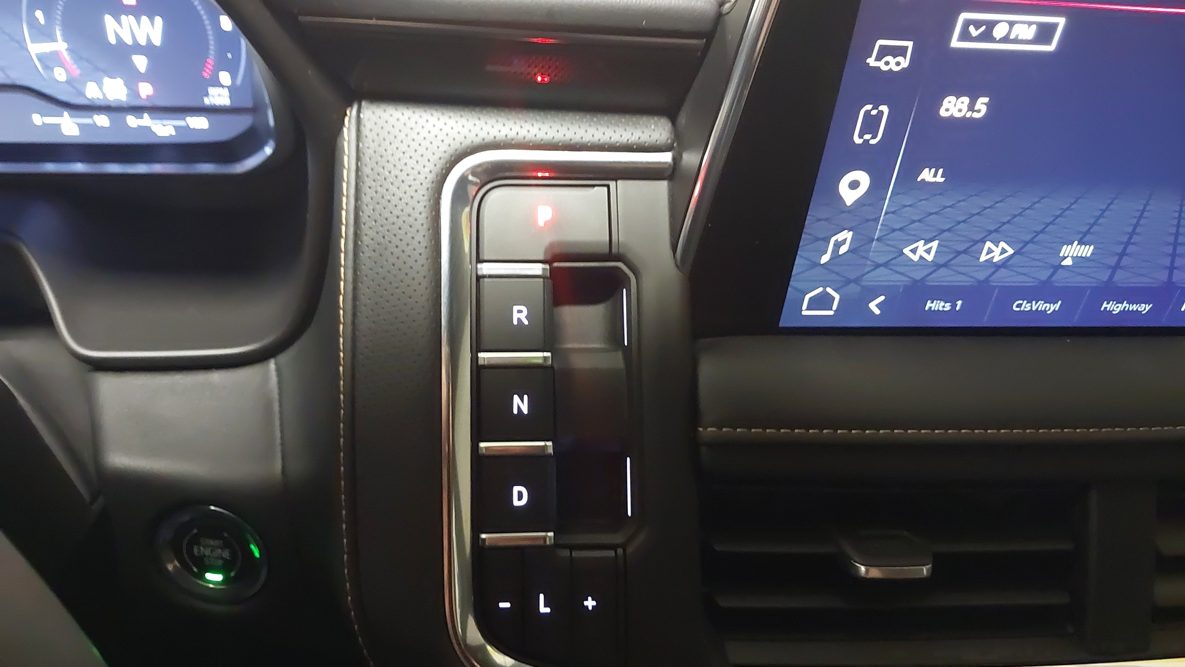2023 GMC Yukon 4WD AT4