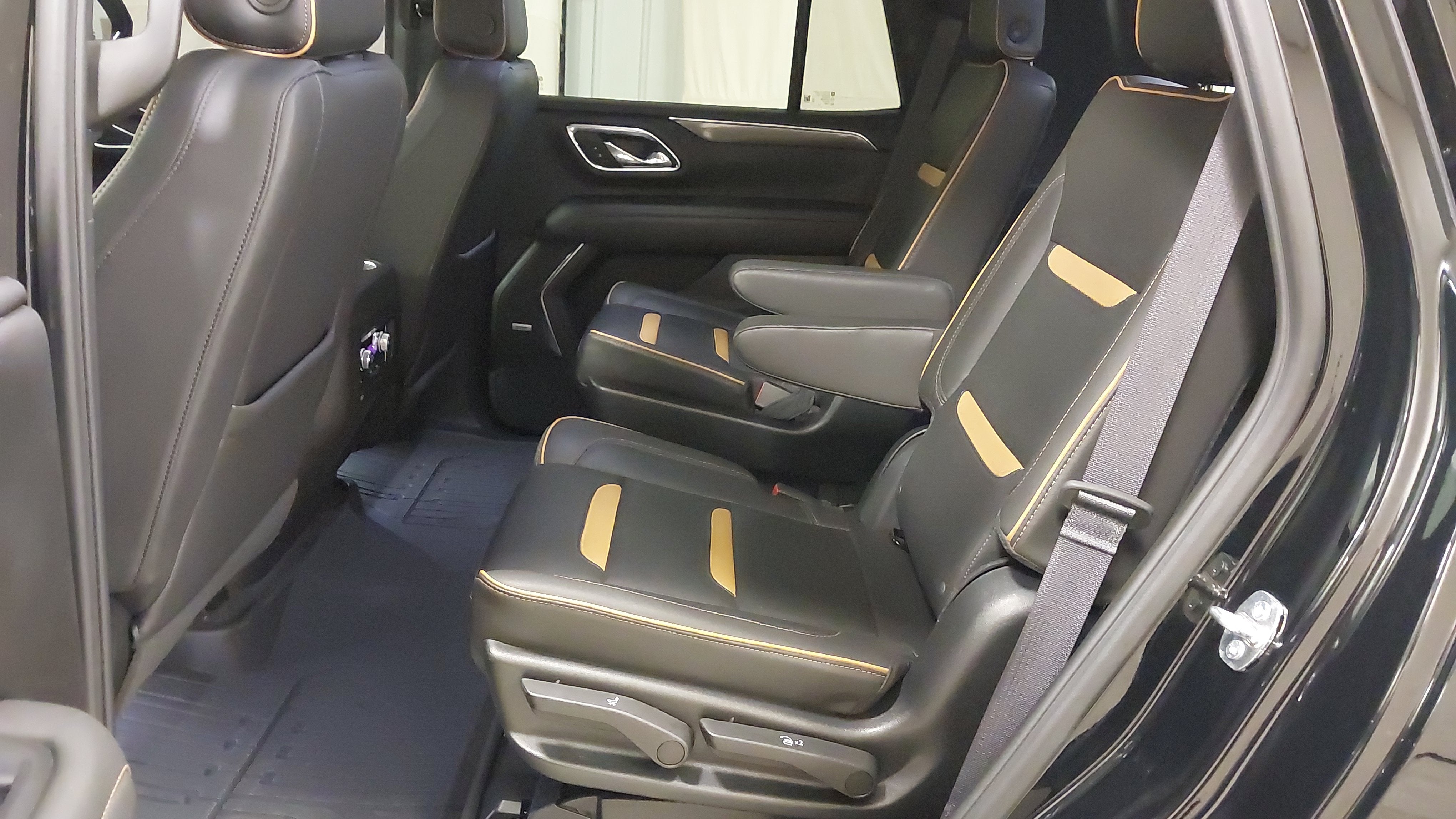 2023 GMC Yukon 4WD AT4