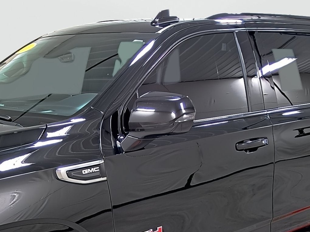 2023 GMC Yukon 4WD AT4
