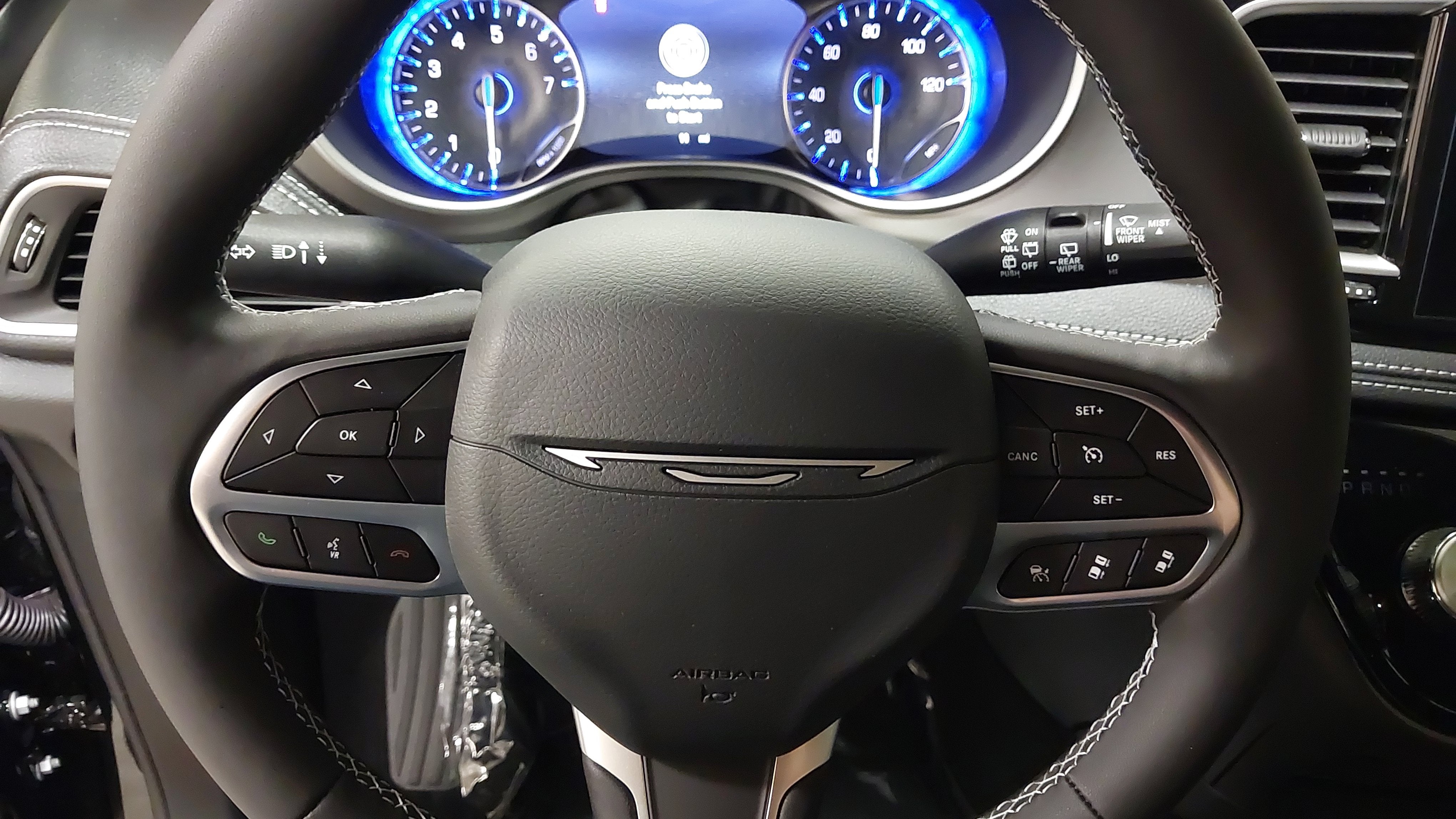 2027 Chrysler Pacifica PACIFICA SELECT
