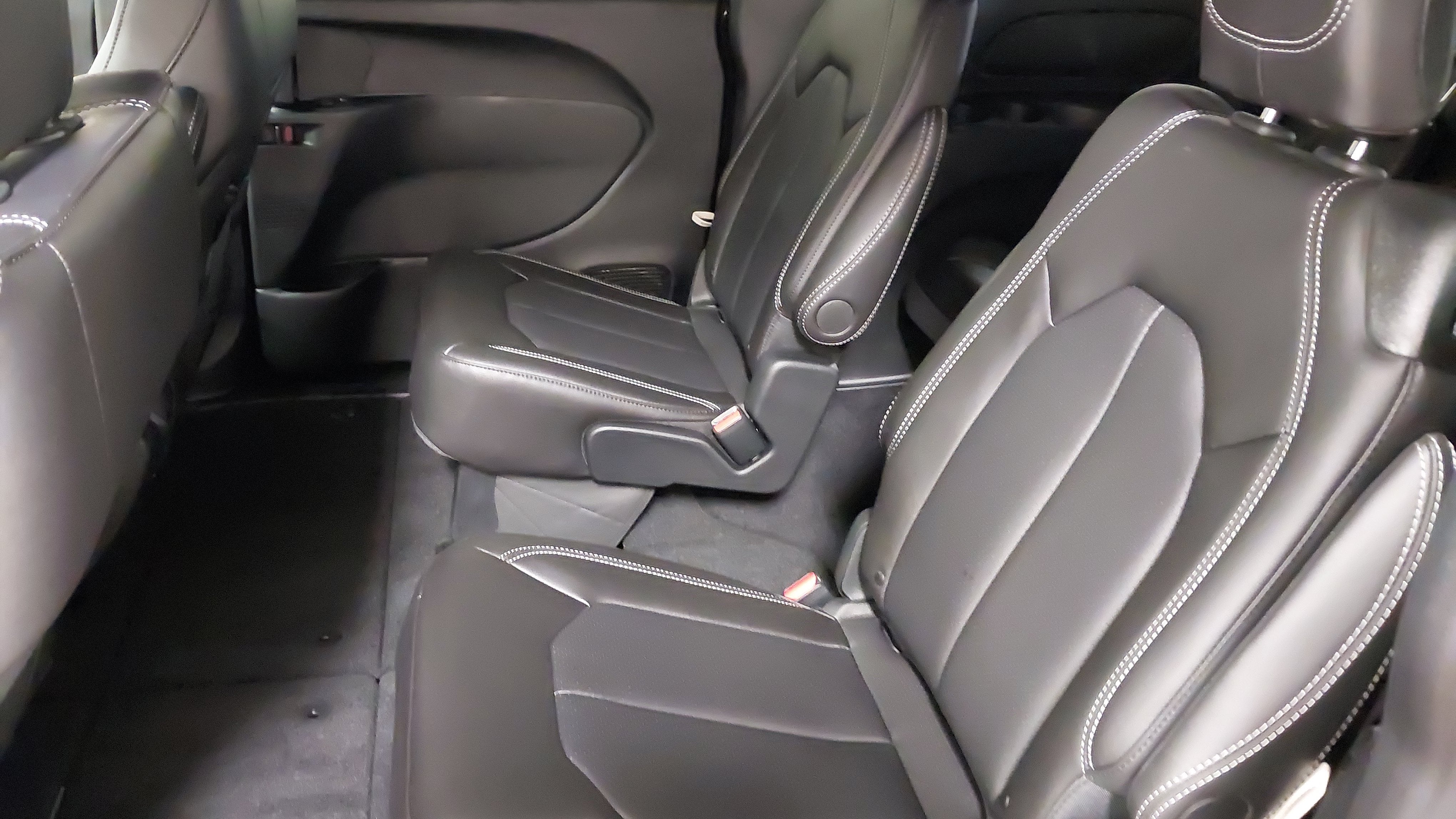 2027 Chrysler Pacifica PACIFICA SELECT