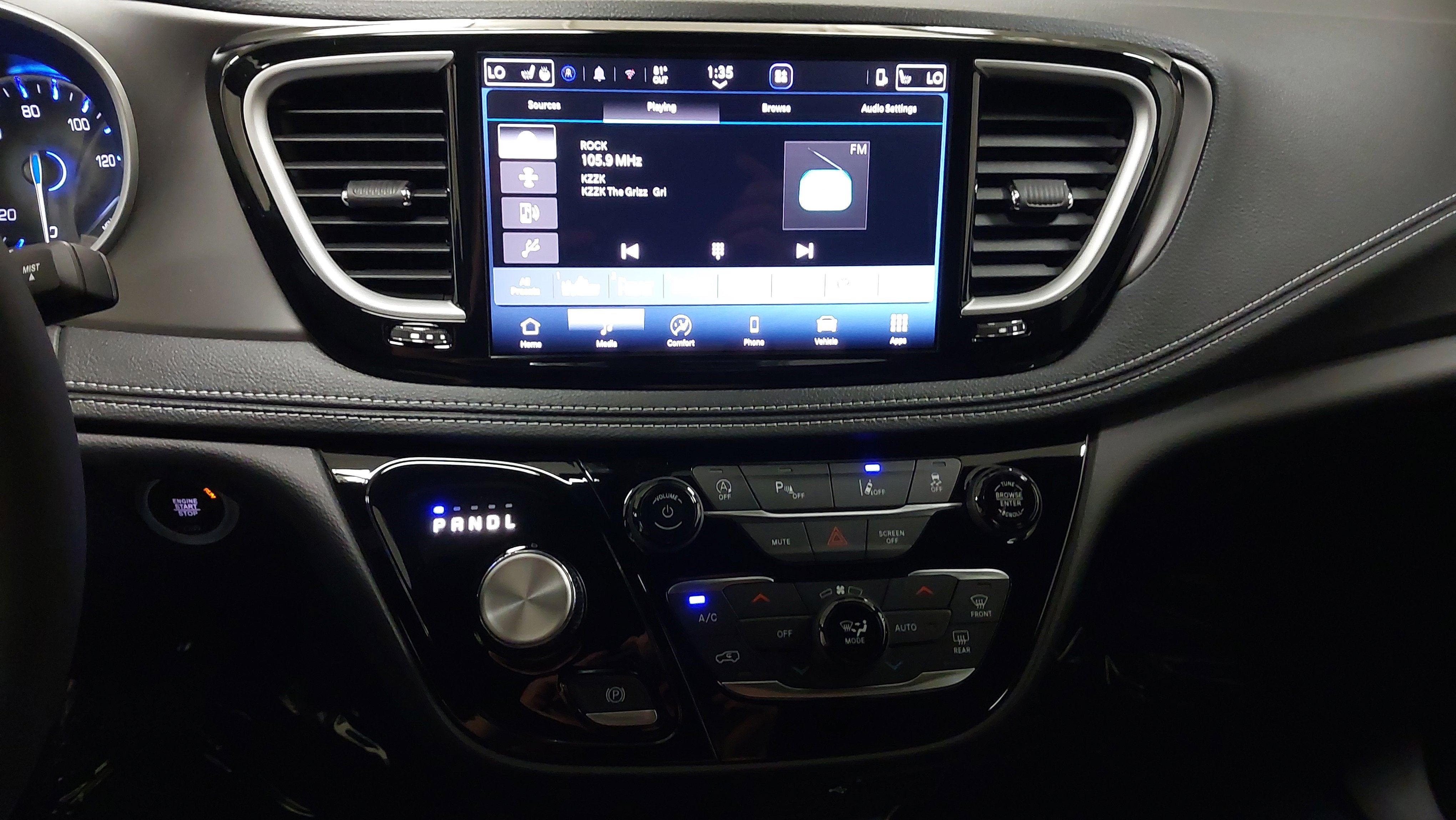 2027 Chrysler Pacifica PACIFICA SELECT