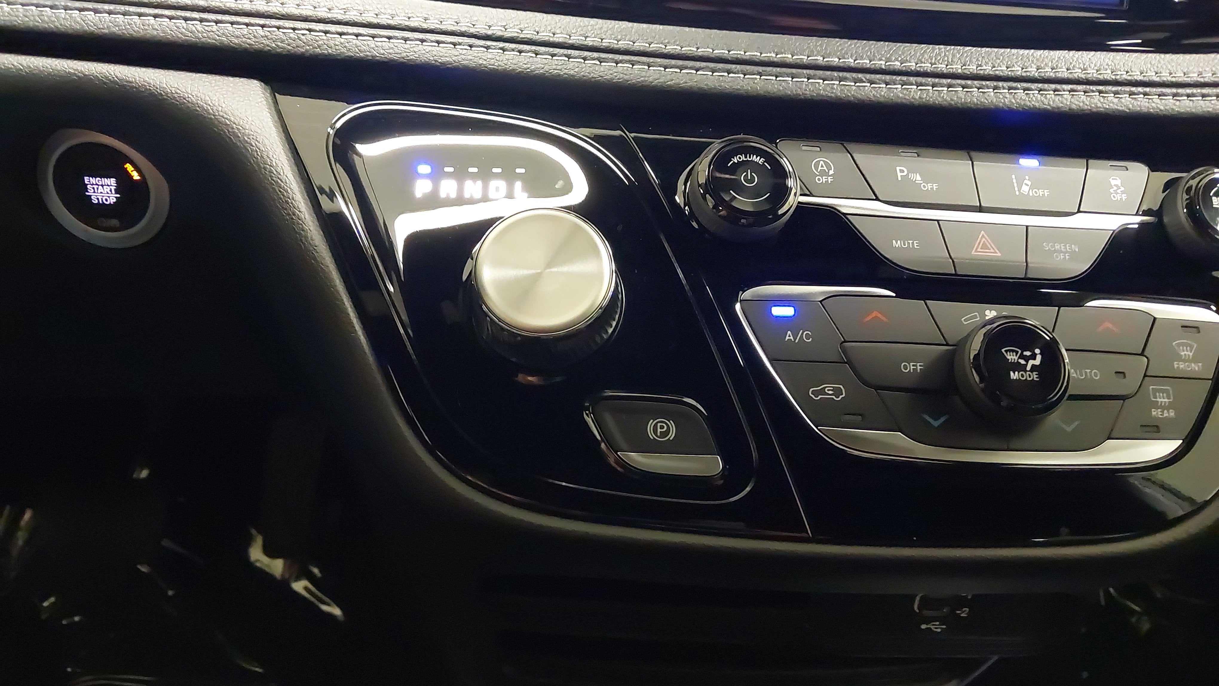 2027 Chrysler Pacifica PACIFICA SELECT