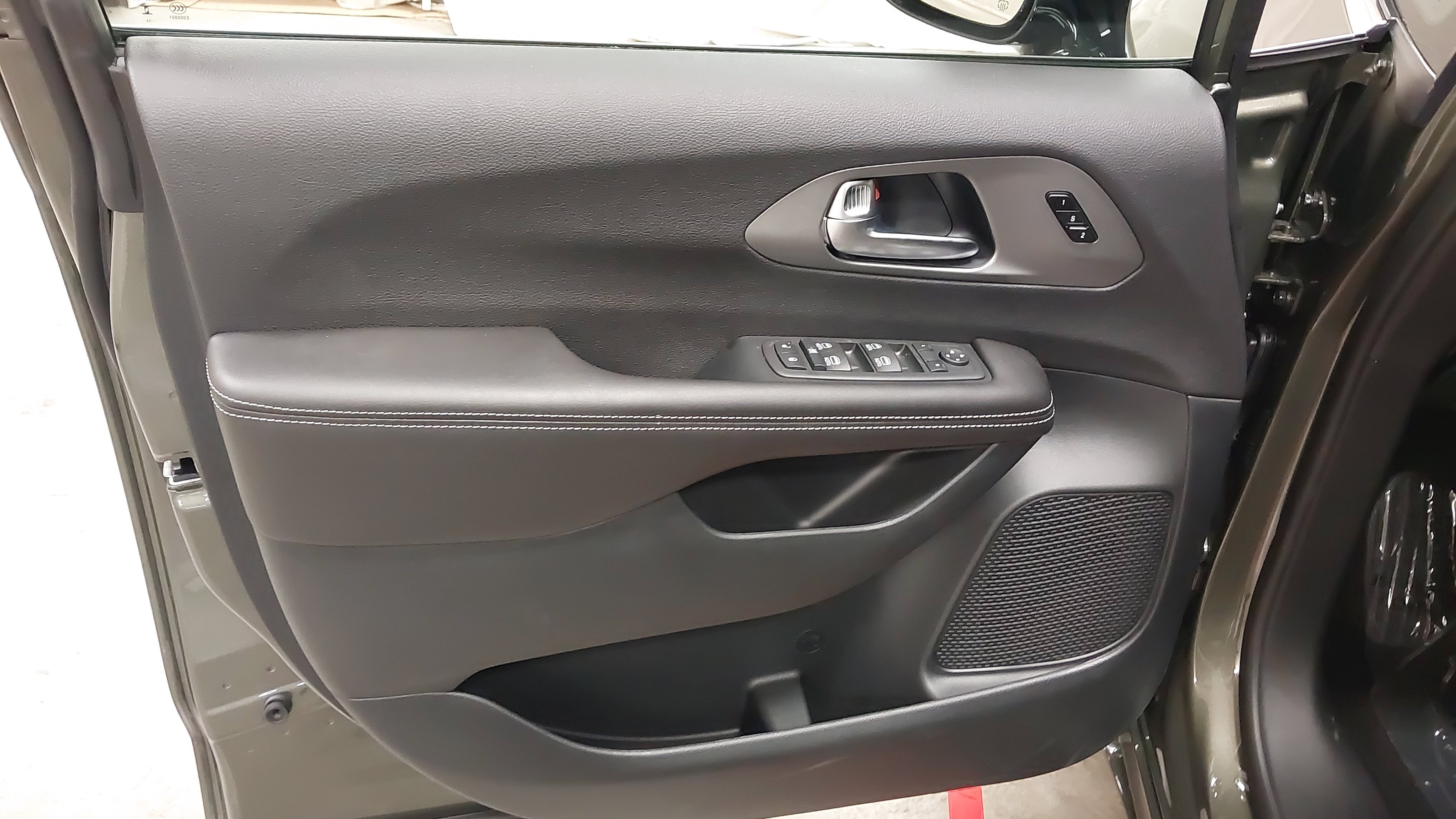 2027 Chrysler Pacifica PACIFICA SELECT