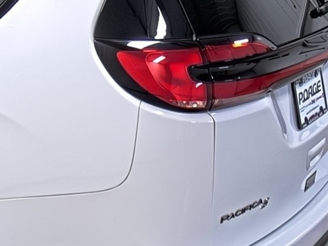 2024 Chrysler Pacifica Touring L AWD