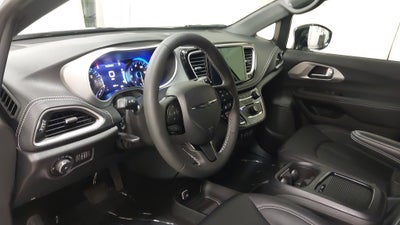 2024 Chrysler Pacifica Touring L AWD