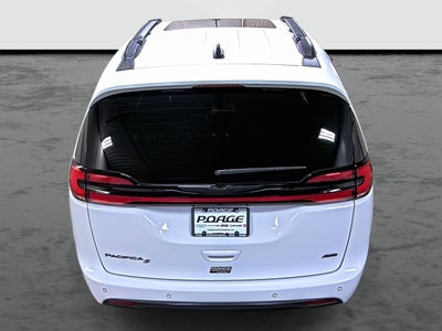 2024 Chrysler Pacifica Touring L AWD
