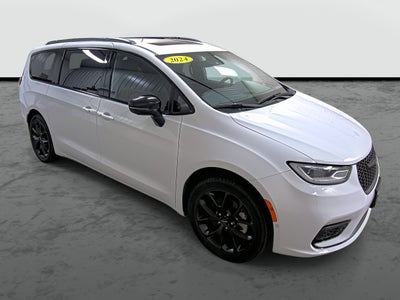 2024 Chrysler Pacifica Touring L AWD