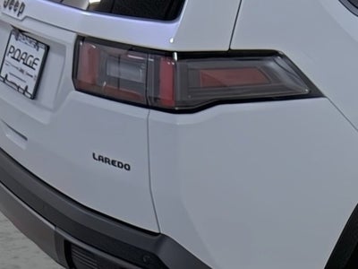 2026 Jeep Cherokee CHEROKEE LAREDO 4X4