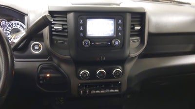 2021 RAM 3500 Tradesman Crew Cab 4x4 6'4' Box