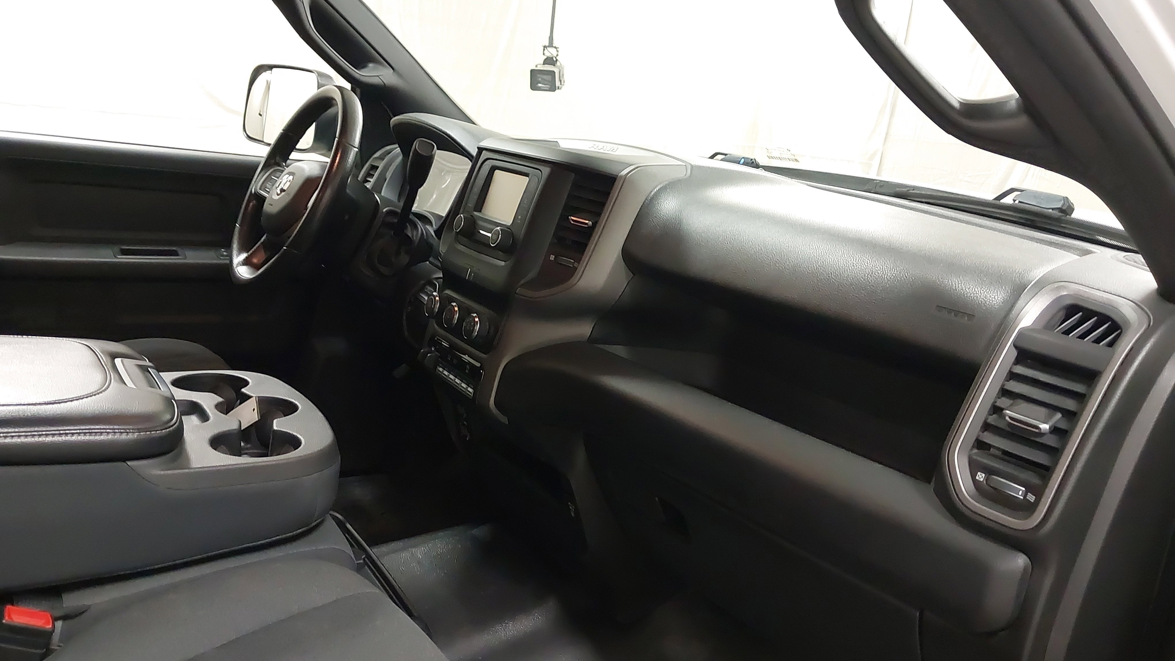 2021 RAM 3500 Tradesman Crew Cab 4x4 6'4' Box