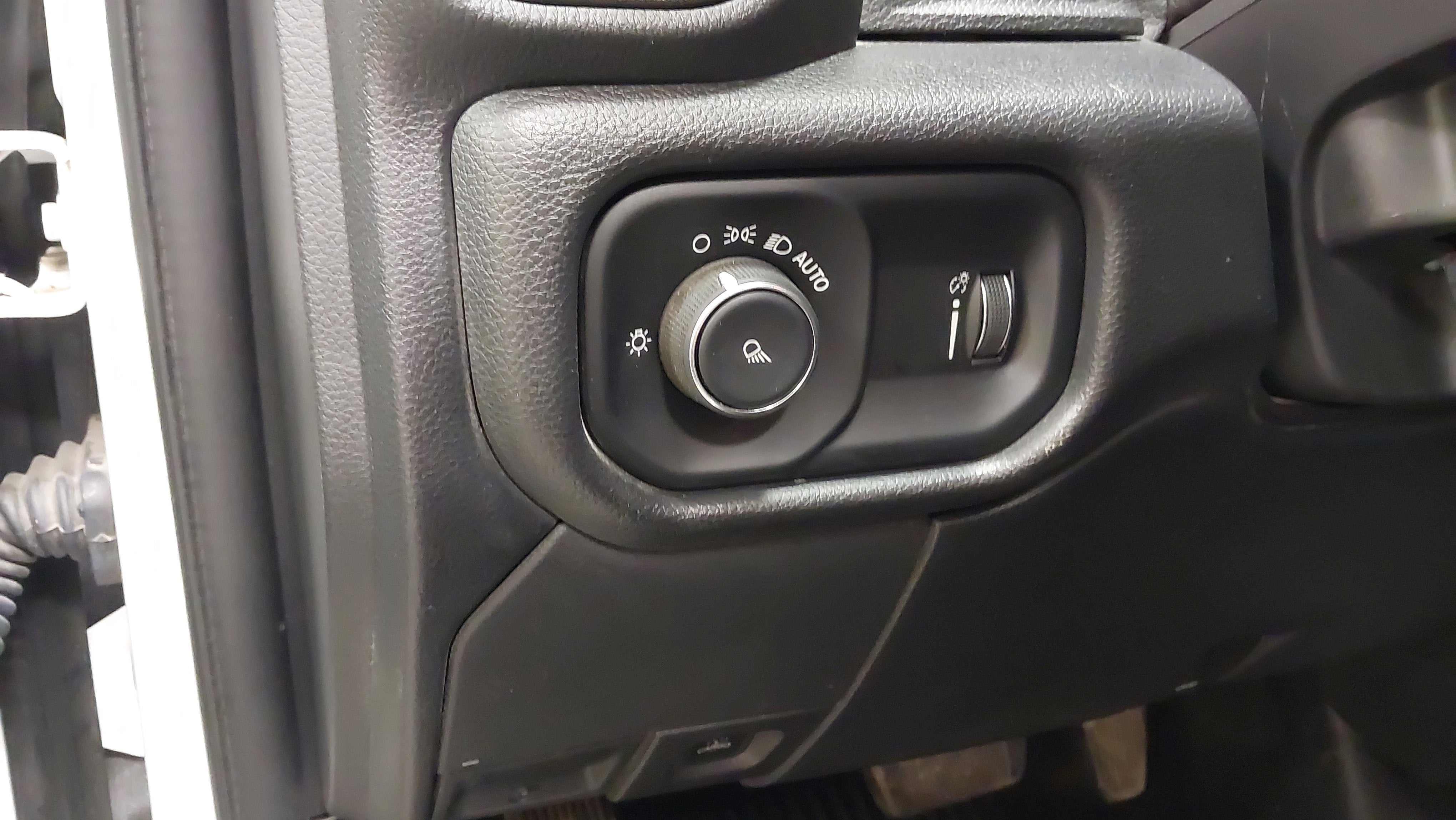 2021 RAM 3500 Tradesman Crew Cab 4x4 6'4' Box